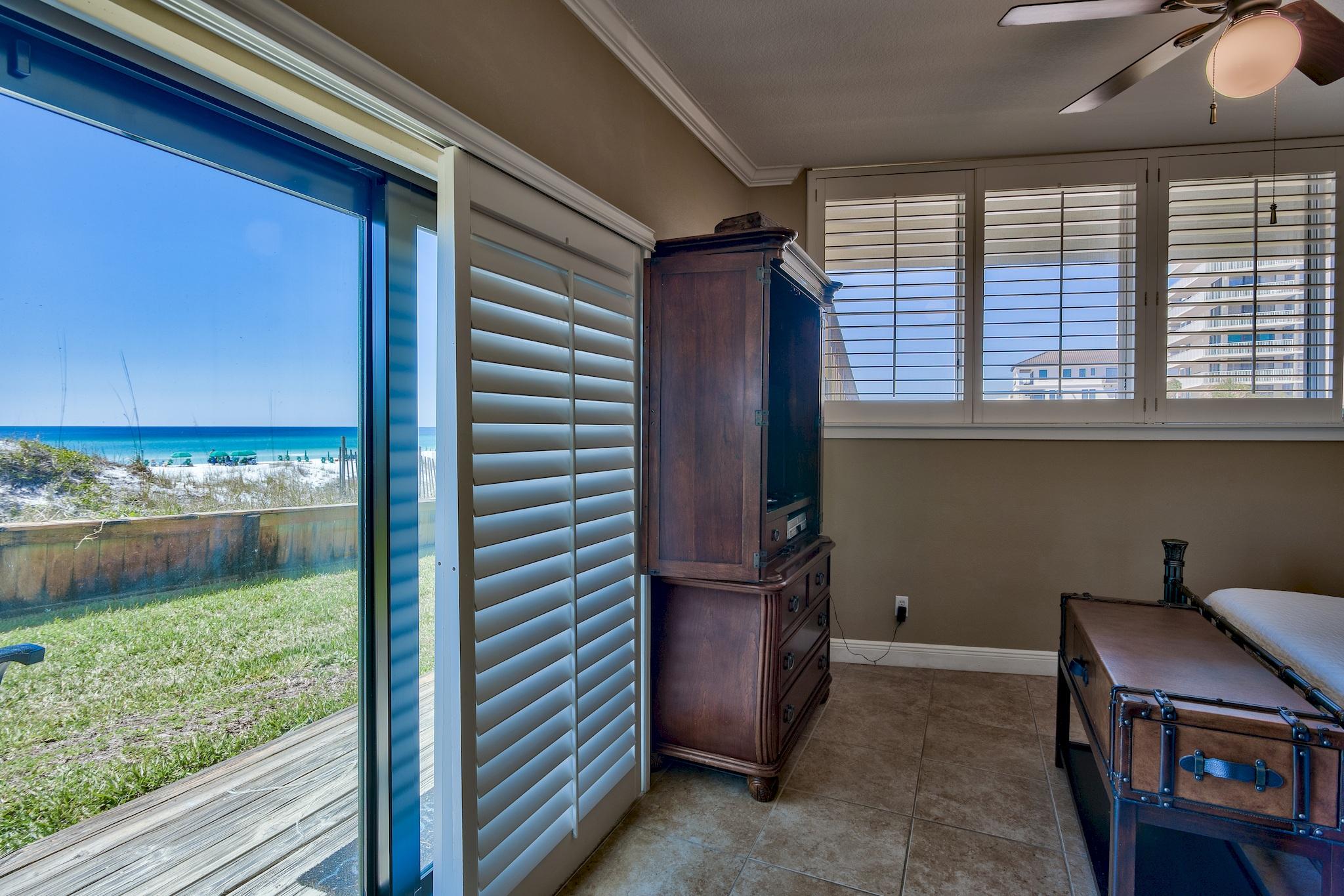 MAINSAIL CONDO PH 1 - Residential