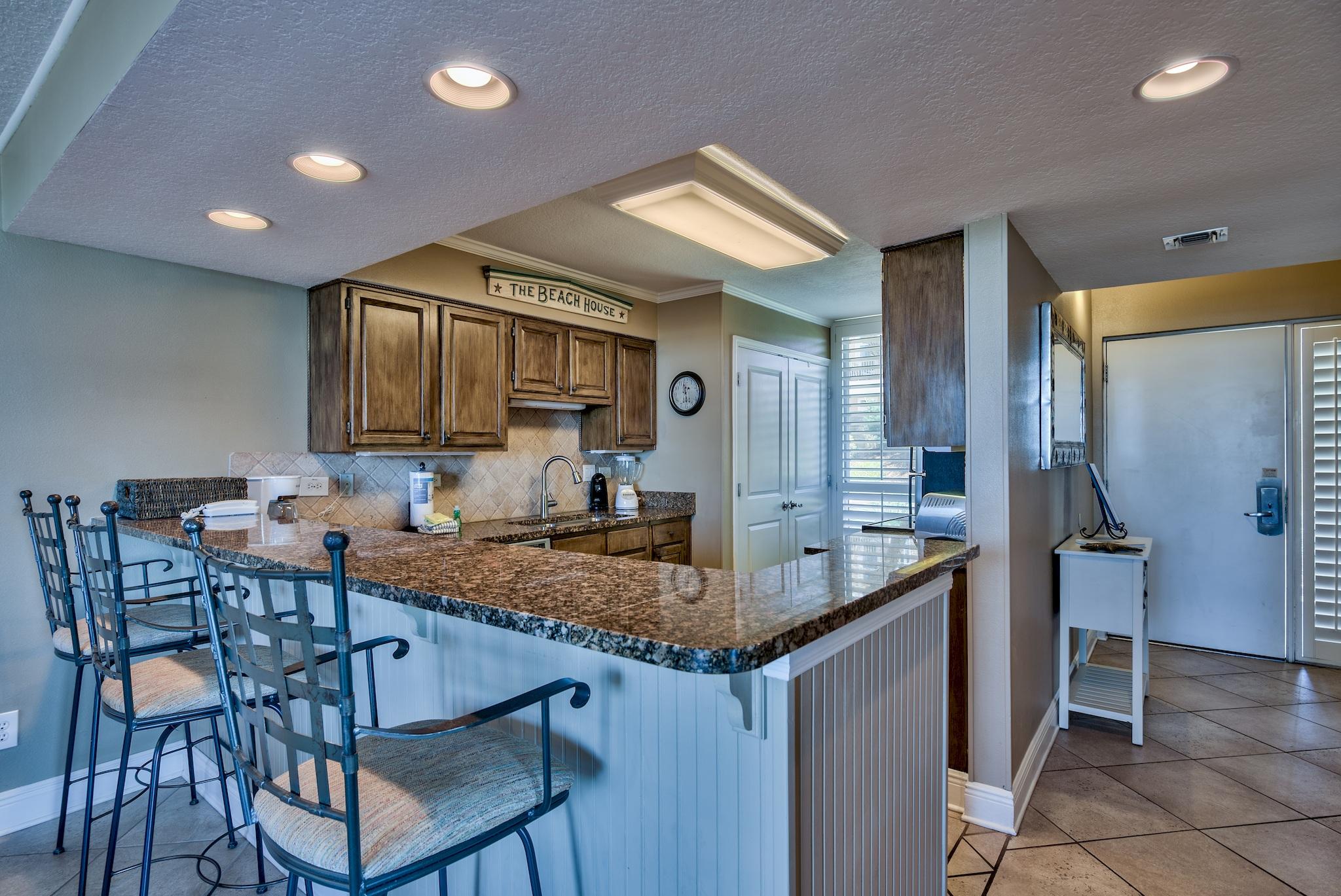 MAINSAIL CONDO PH 1 - Residential