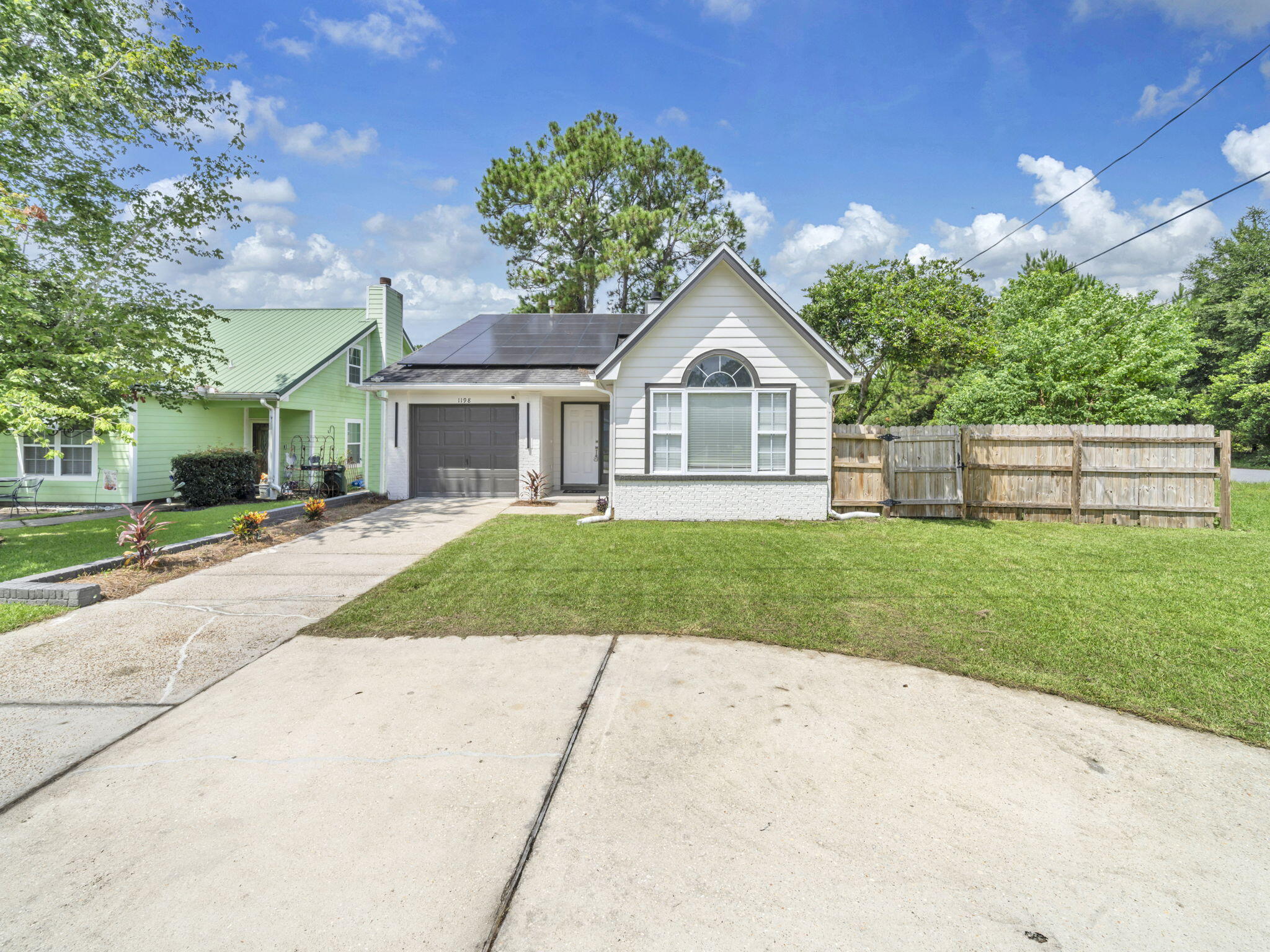 SADDLE CREEK - Residential