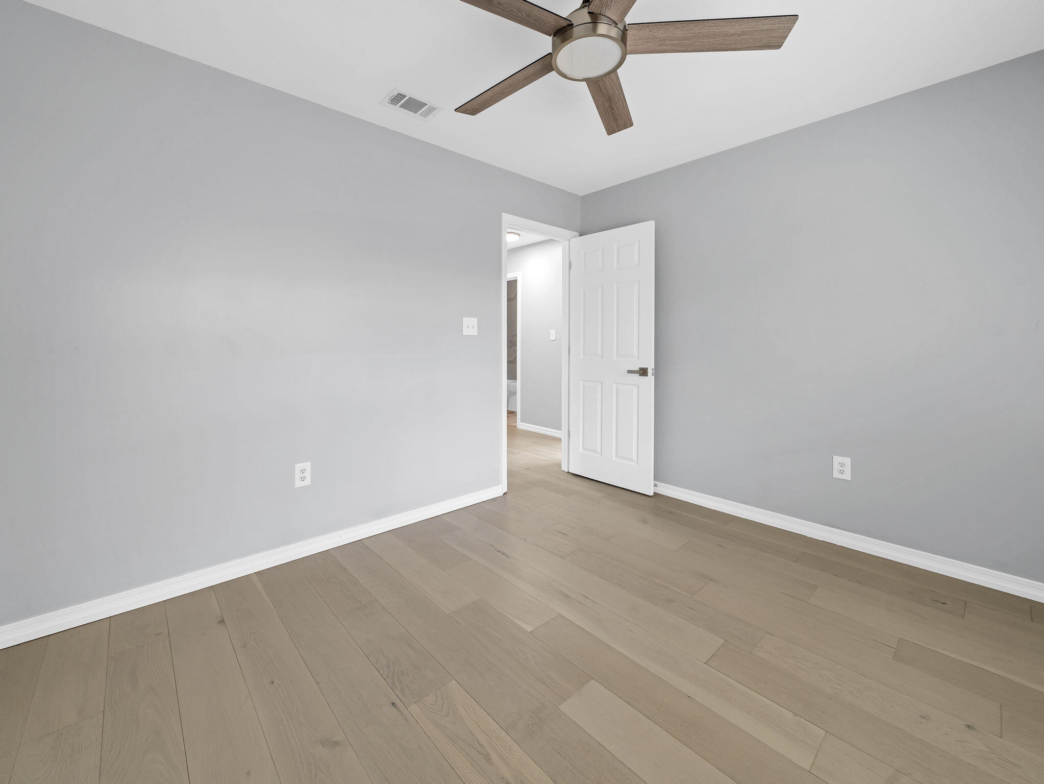 SADDLE CREEK - Residential