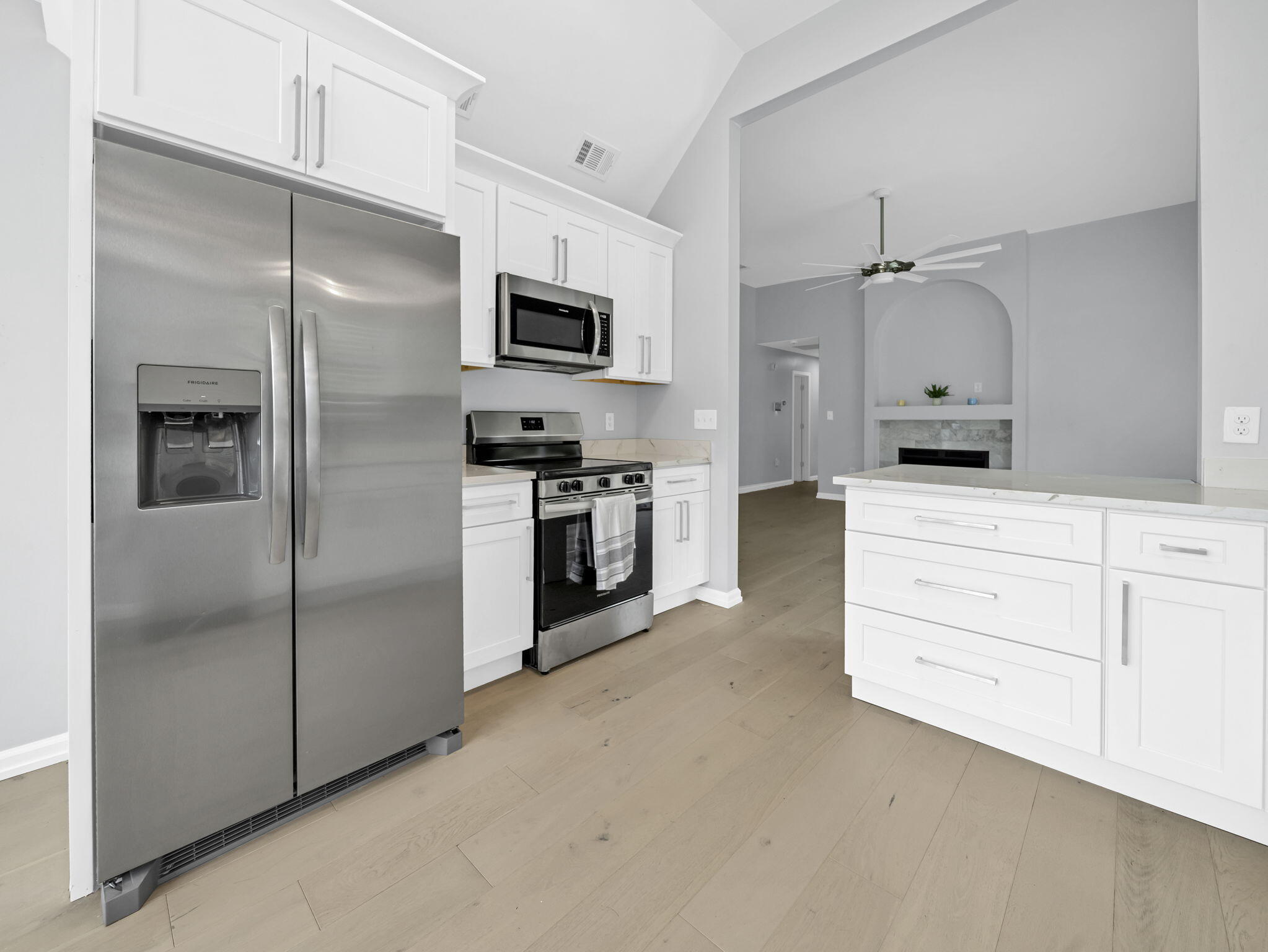 SADDLE CREEK - Residential