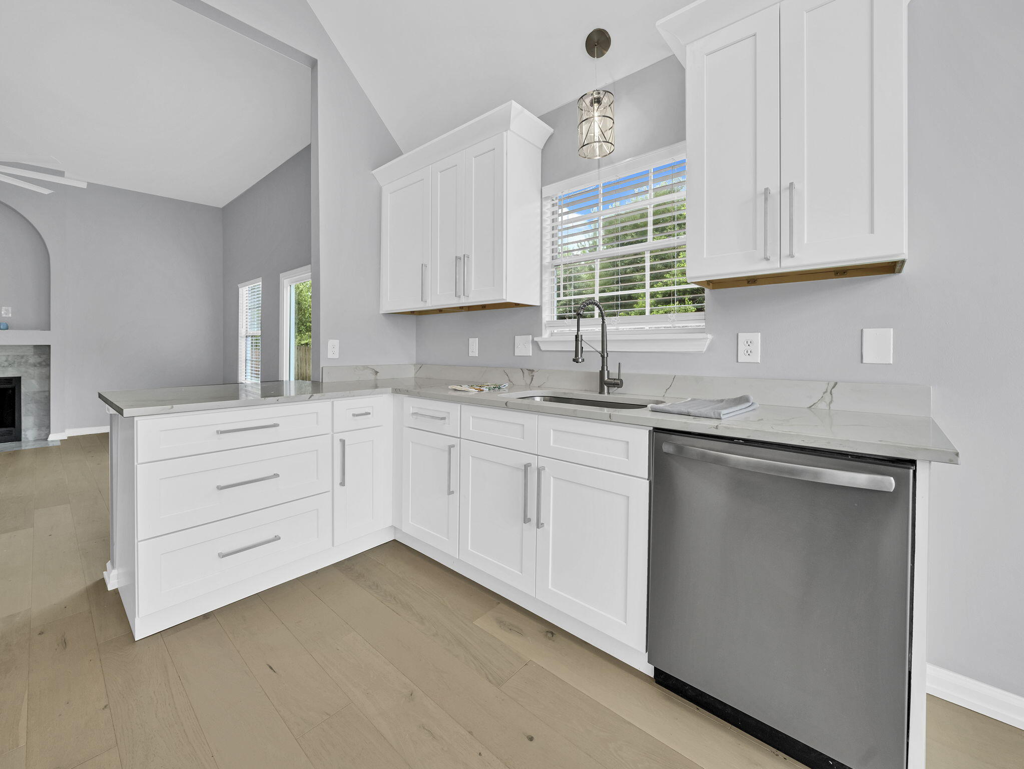 SADDLE CREEK - Residential