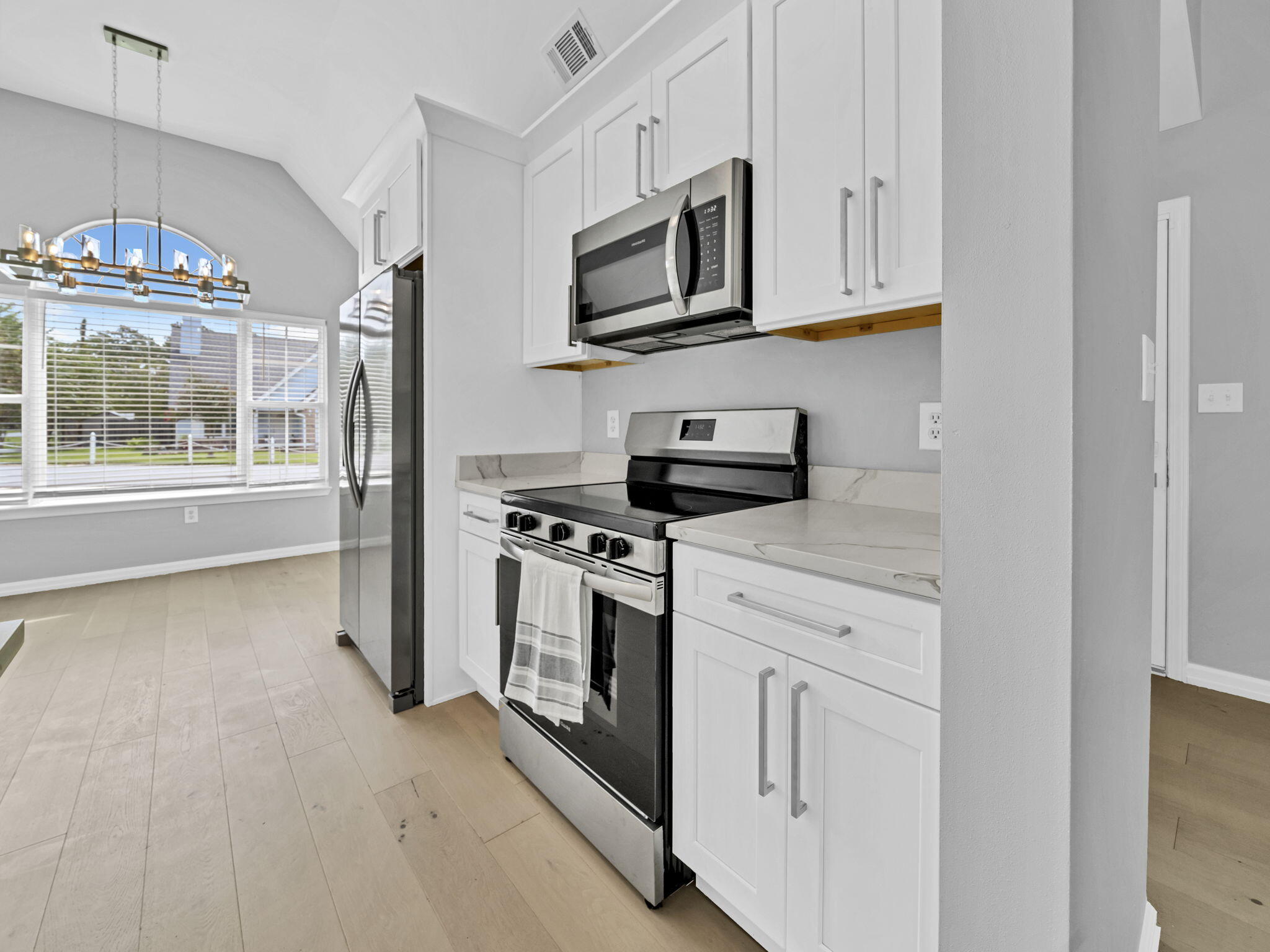SADDLE CREEK - Residential