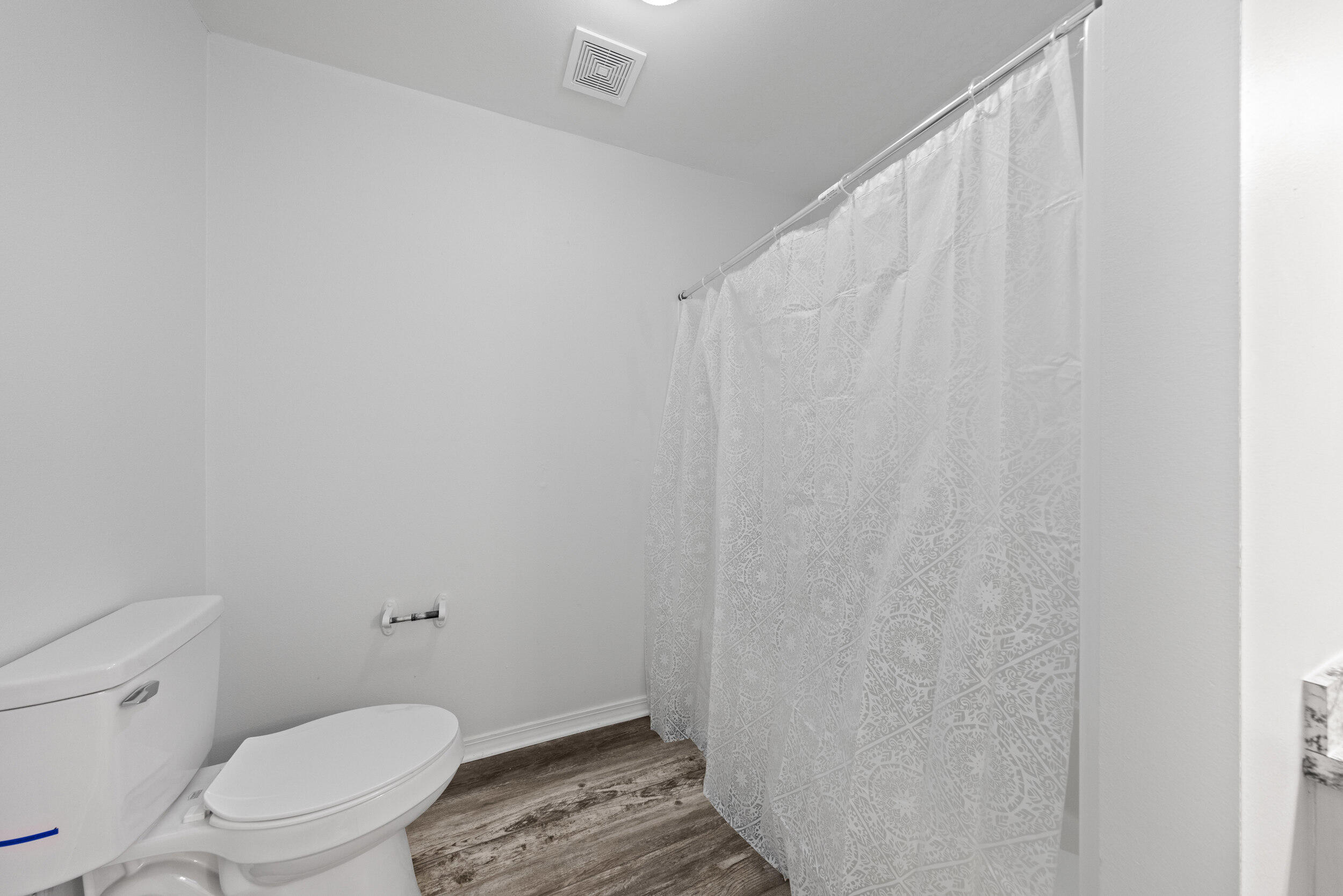 Valparaiso Pinecrest 2 - Residential Lease