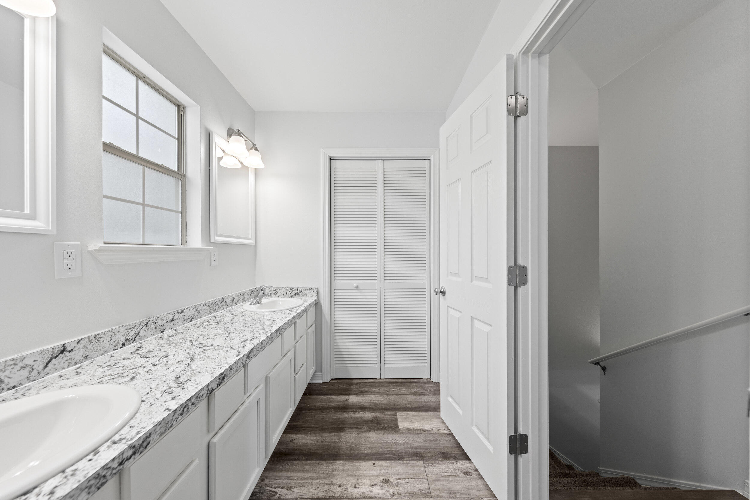 Valparaiso Pinecrest 2 - Residential Lease