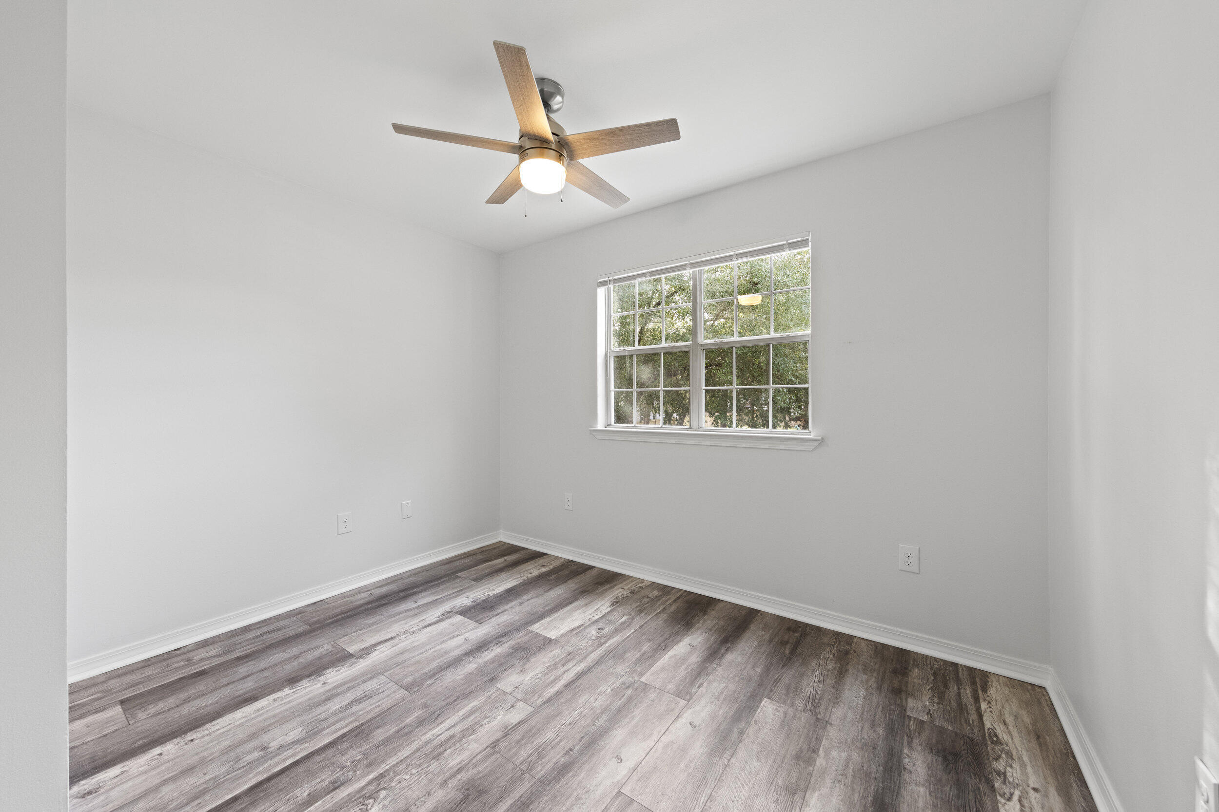 Valparaiso Pinecrest 2 - Residential Lease