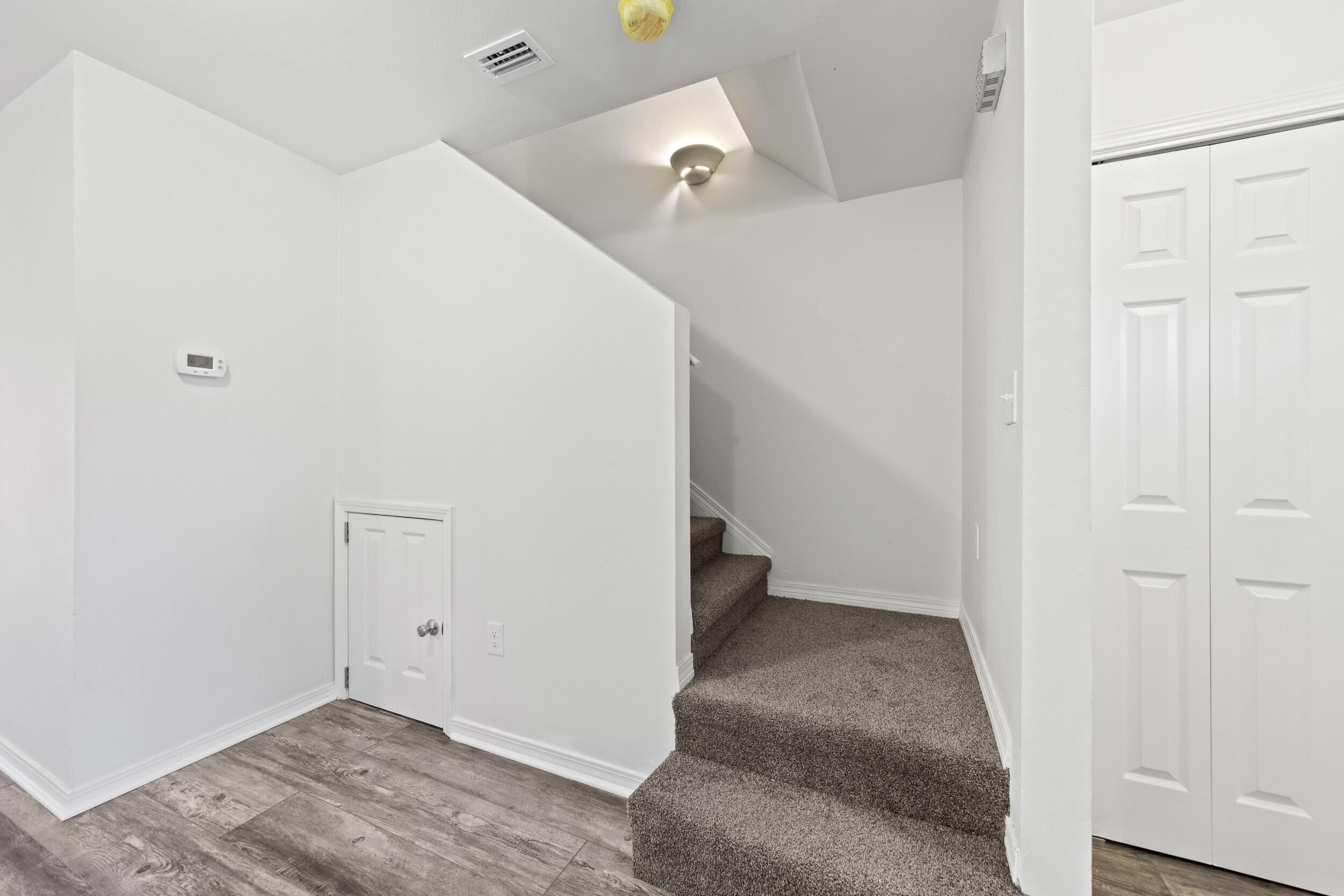 Valparaiso Pinecrest 2 - Residential Lease