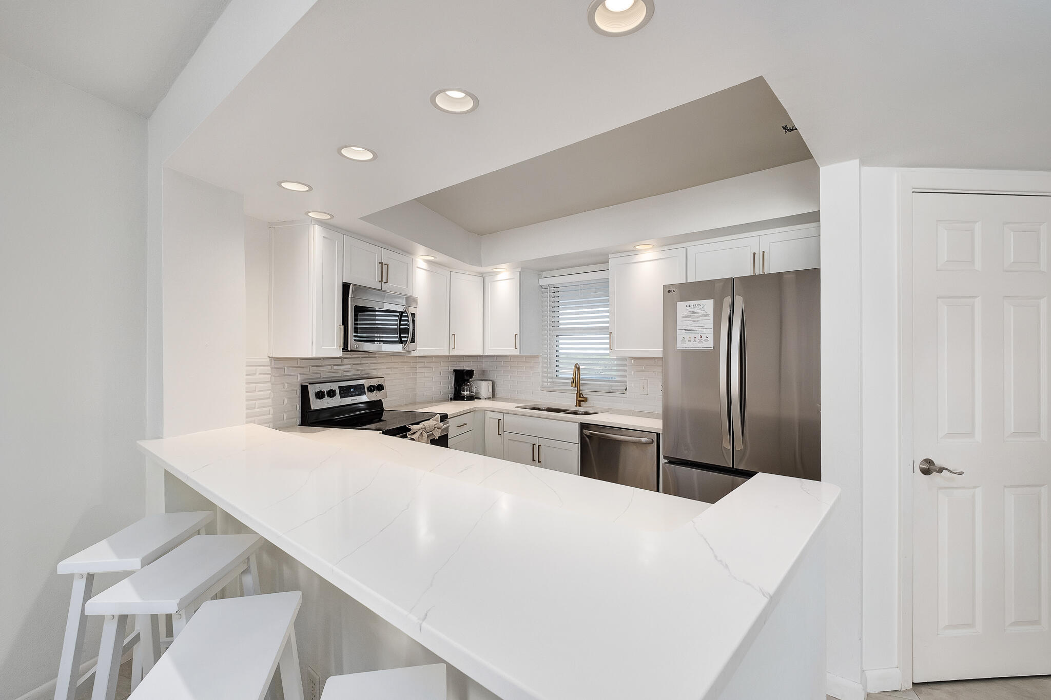 BEACHSIDE TWO - Residential