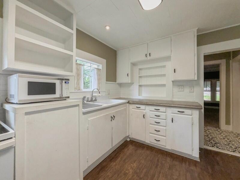 CRESTVIEW - Residential