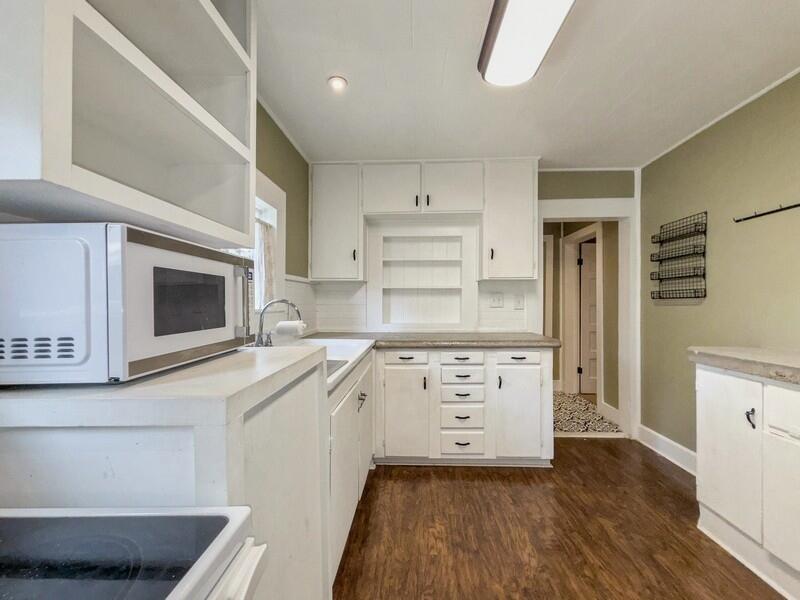 CRESTVIEW - Residential