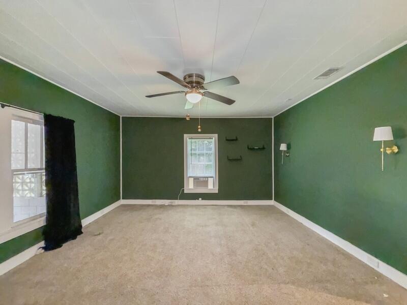 CRESTVIEW - Residential