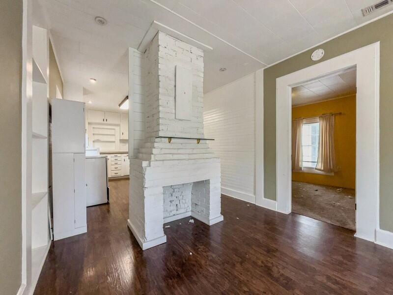 CRESTVIEW - Residential