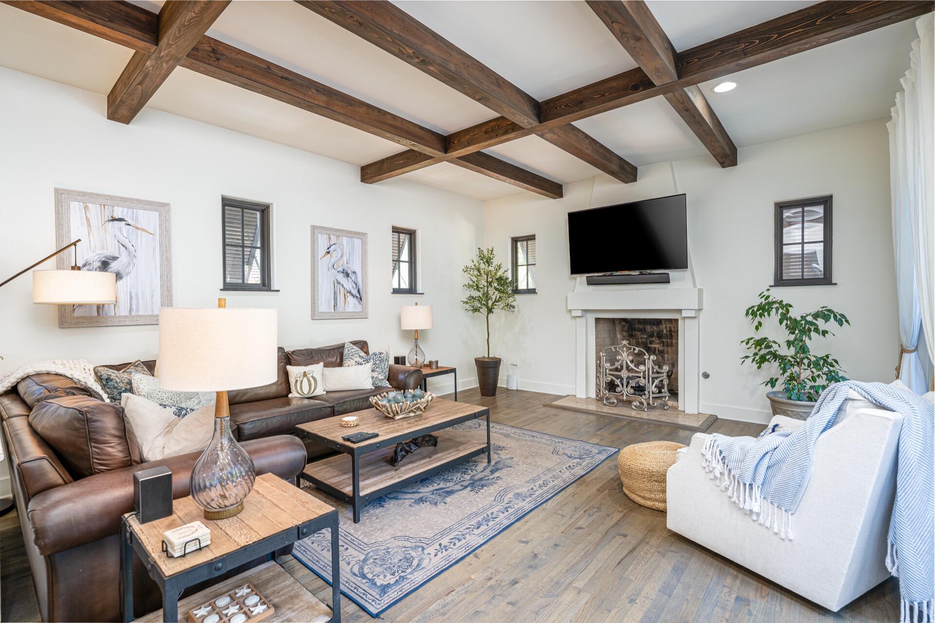 BURNT PINE - Residential
