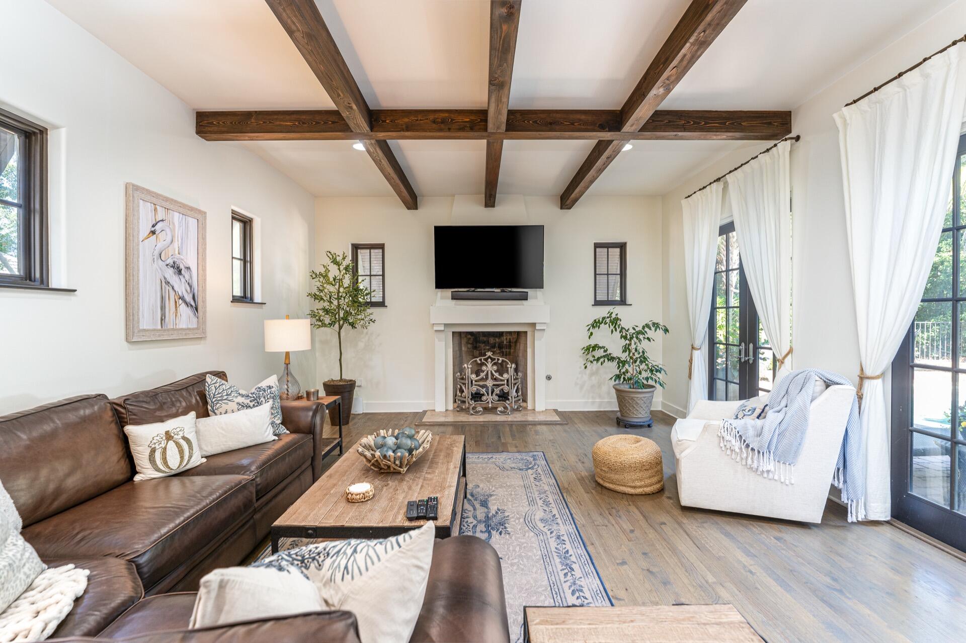 BURNT PINE - Residential