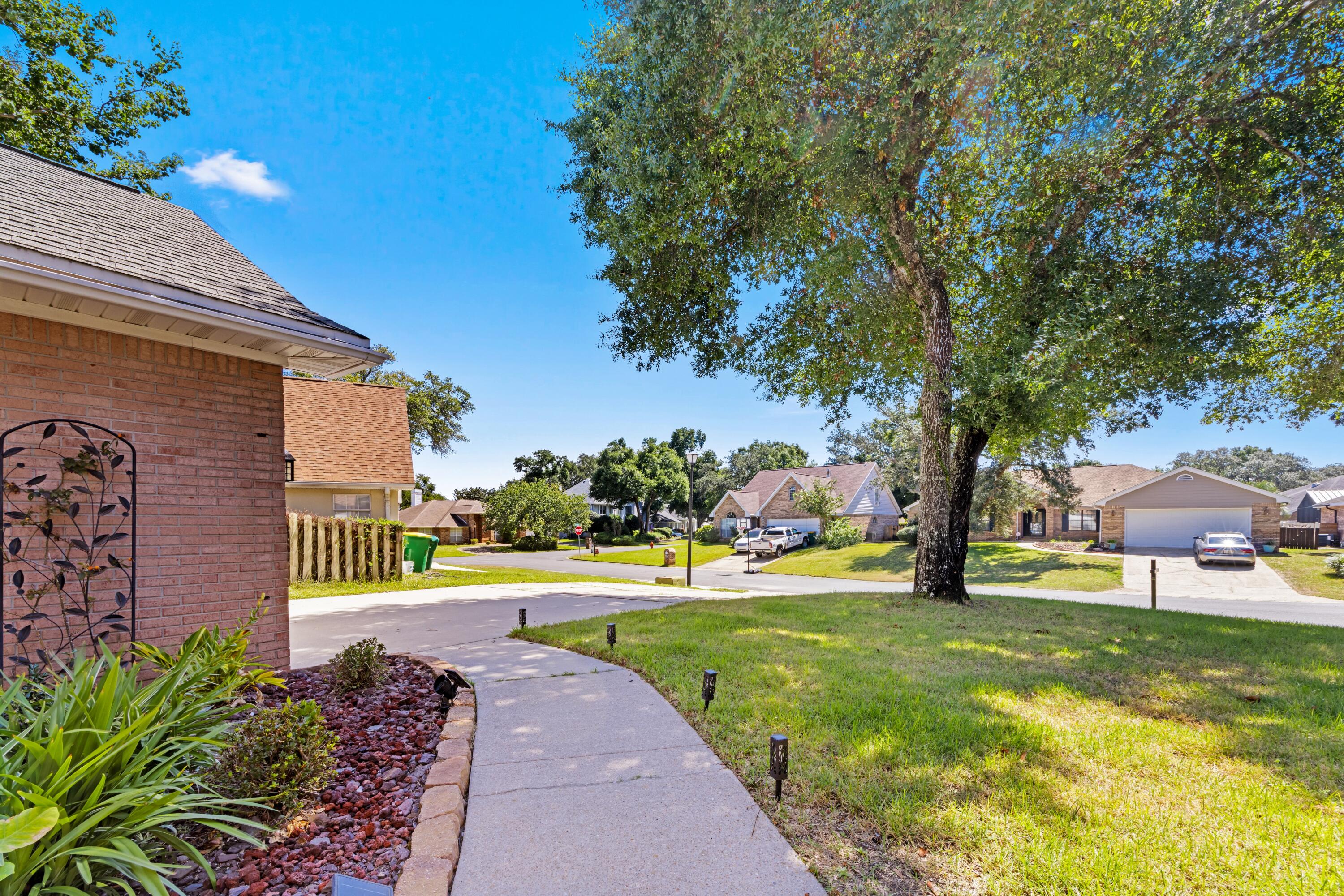 LAKE POINTE - Residential