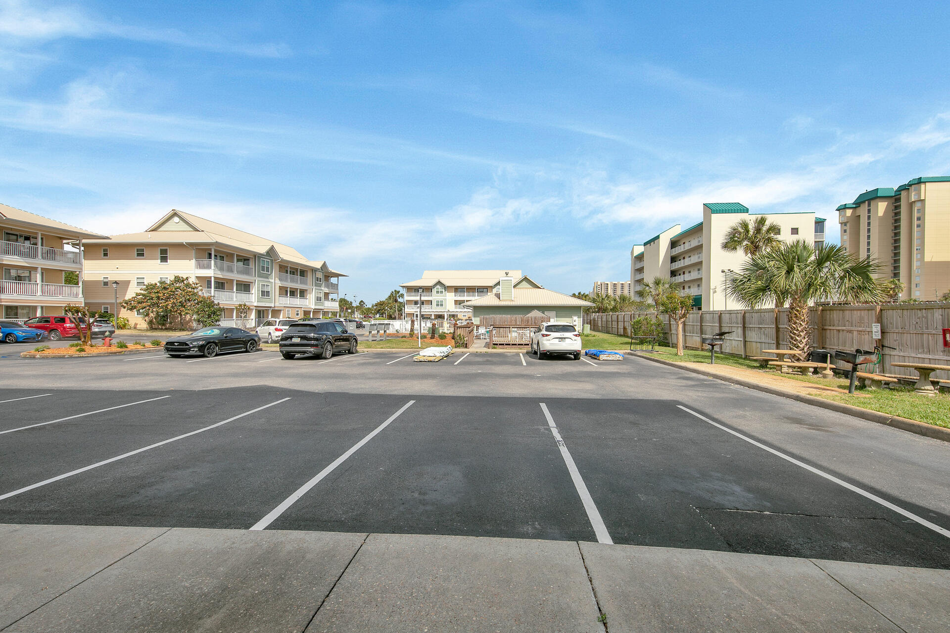 ST MARTIN BEACHWALK VILLAS - Residential