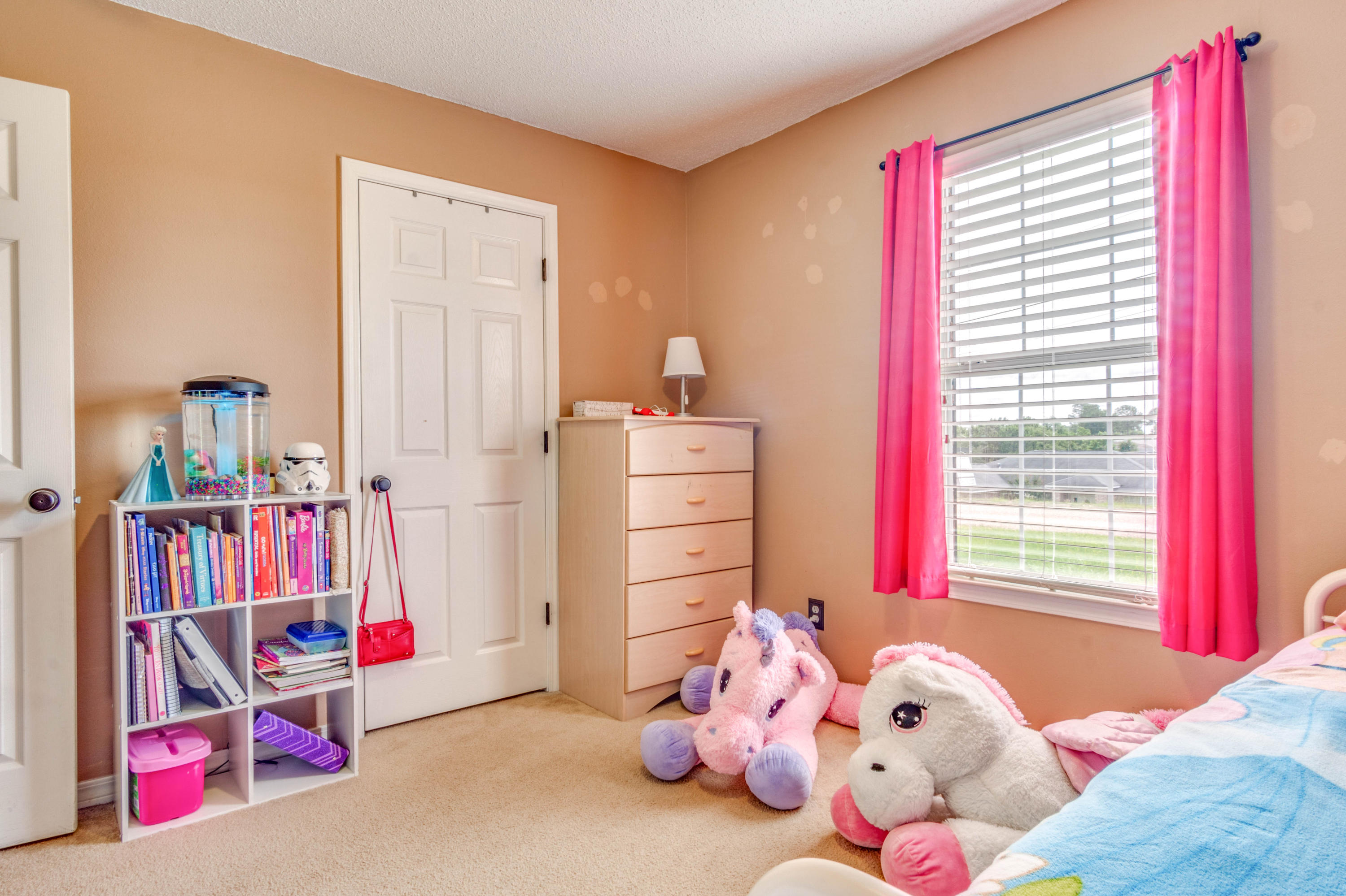 COUNTRYVIEW ESTATES 10TH ADDN - Residential