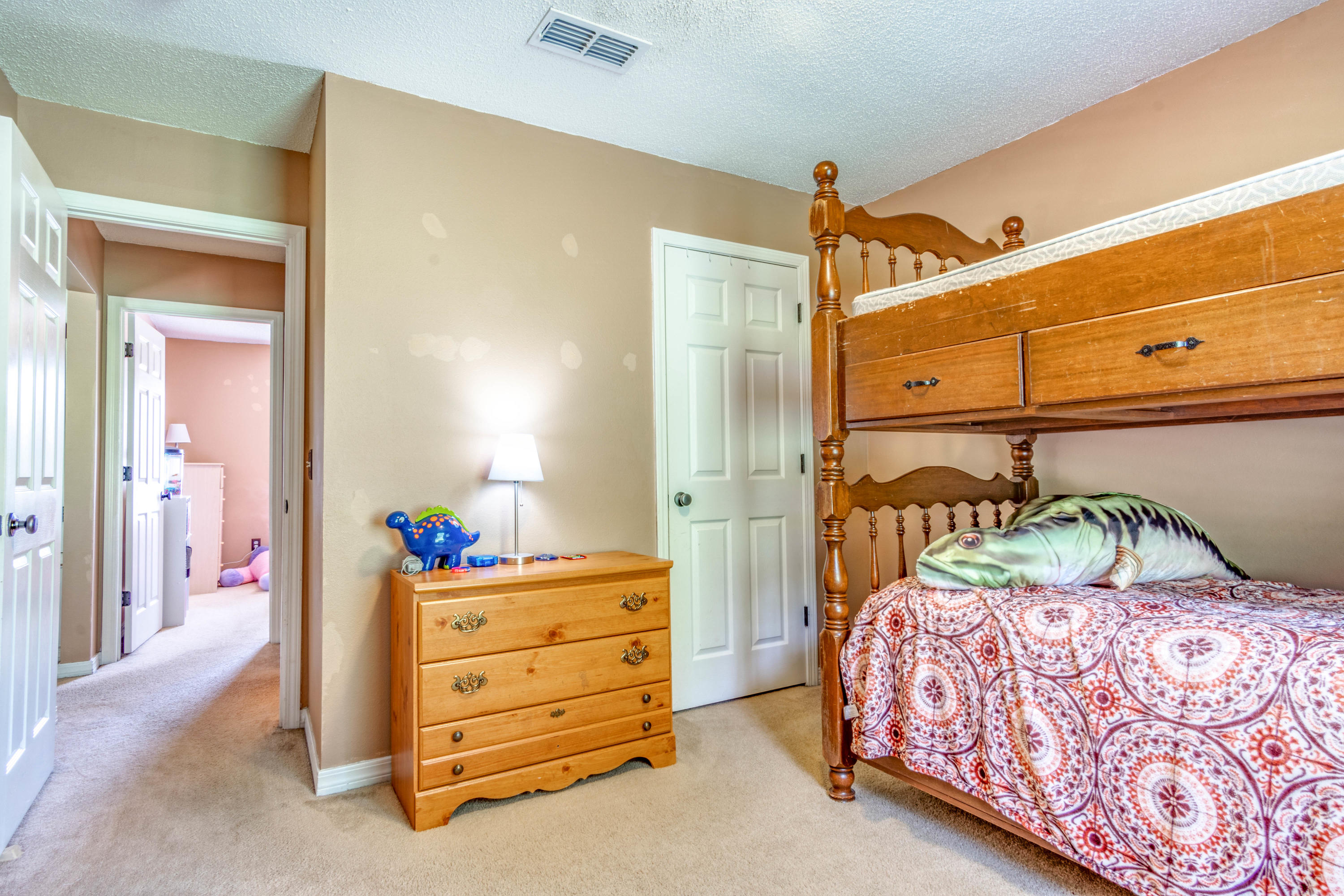 COUNTRYVIEW ESTATES 10TH ADDN - Residential