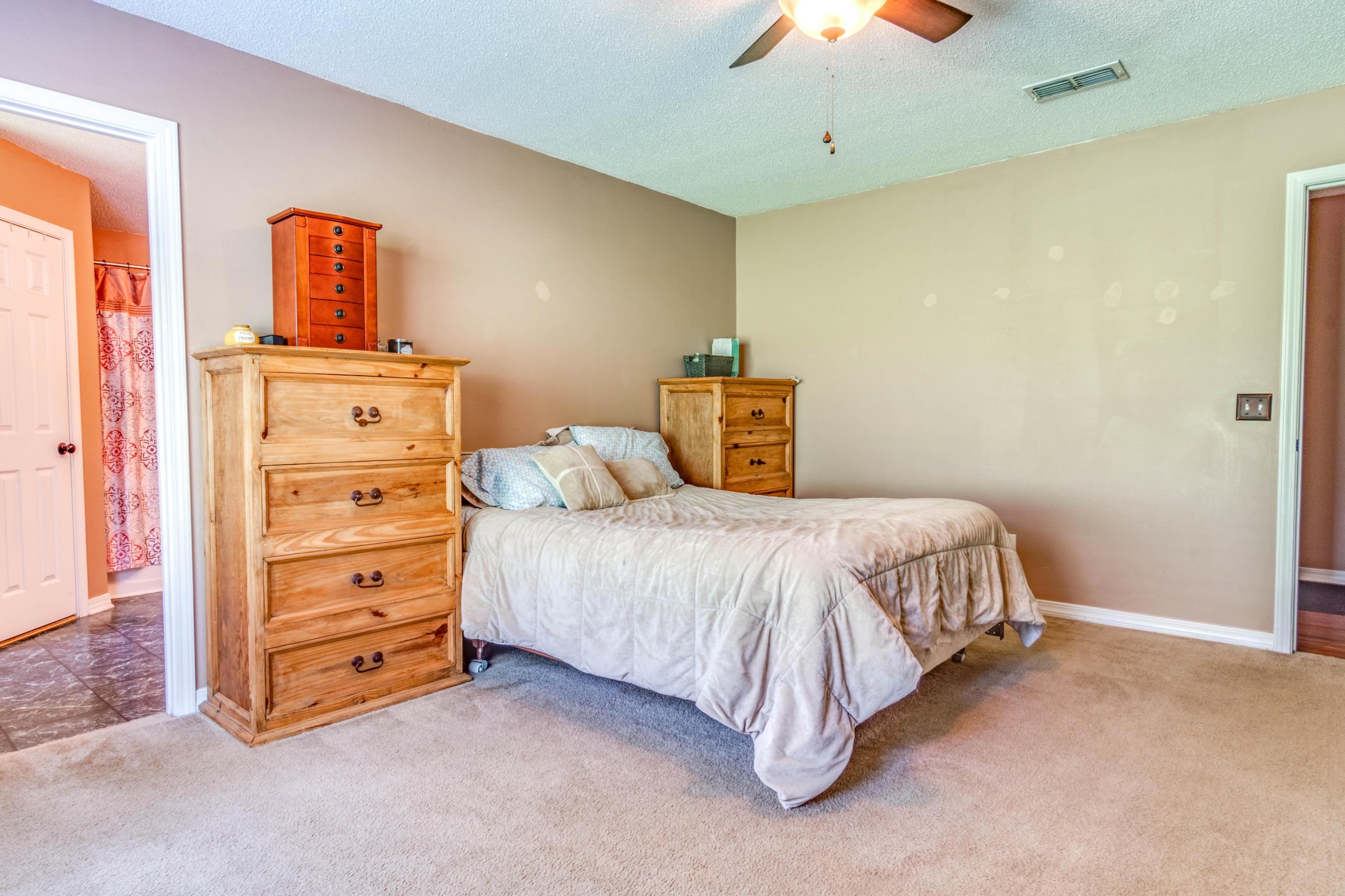 COUNTRYVIEW ESTATES 10TH ADDN - Residential