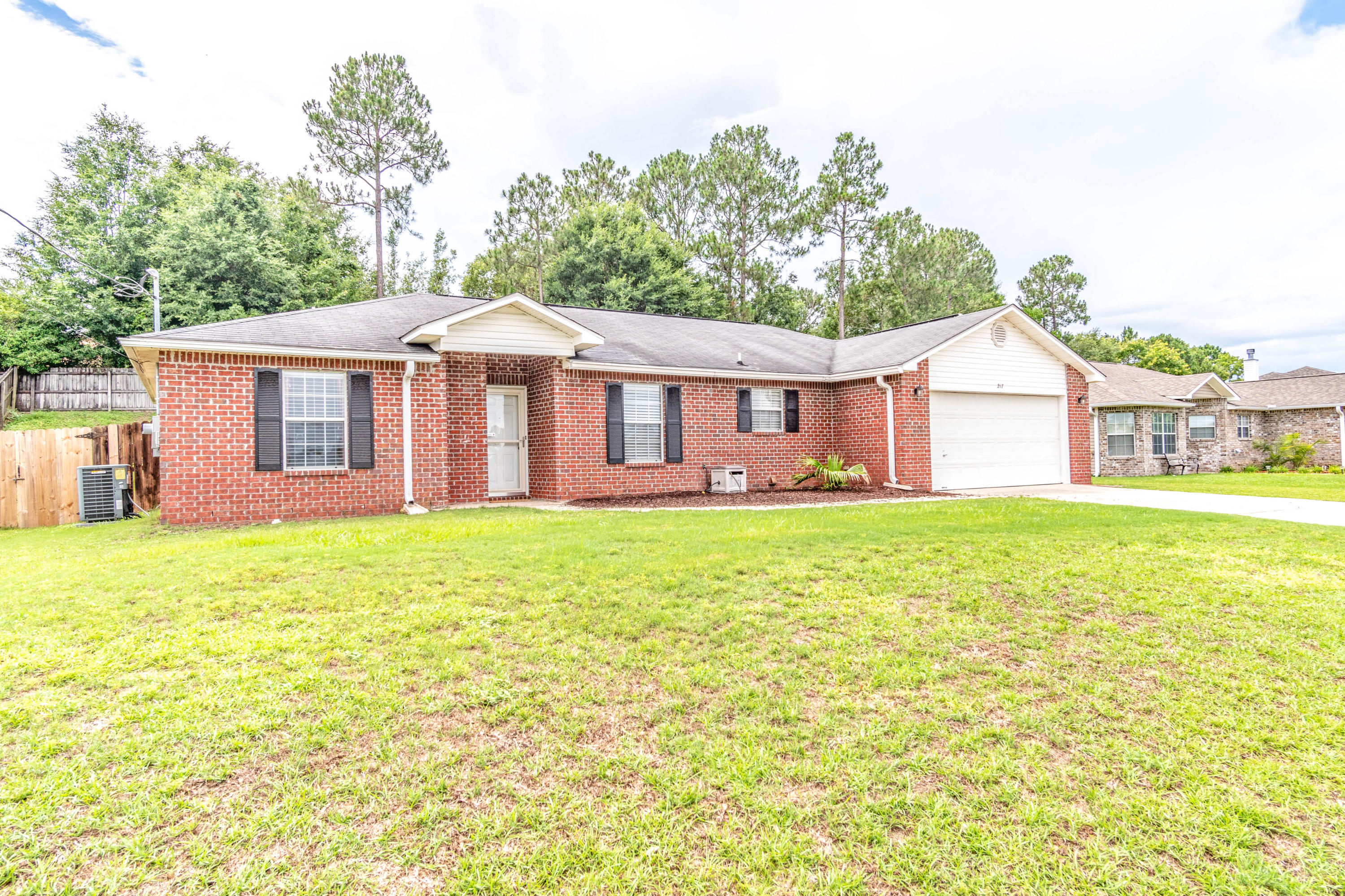 COUNTRYVIEW ESTATES 10TH ADDN - Residential