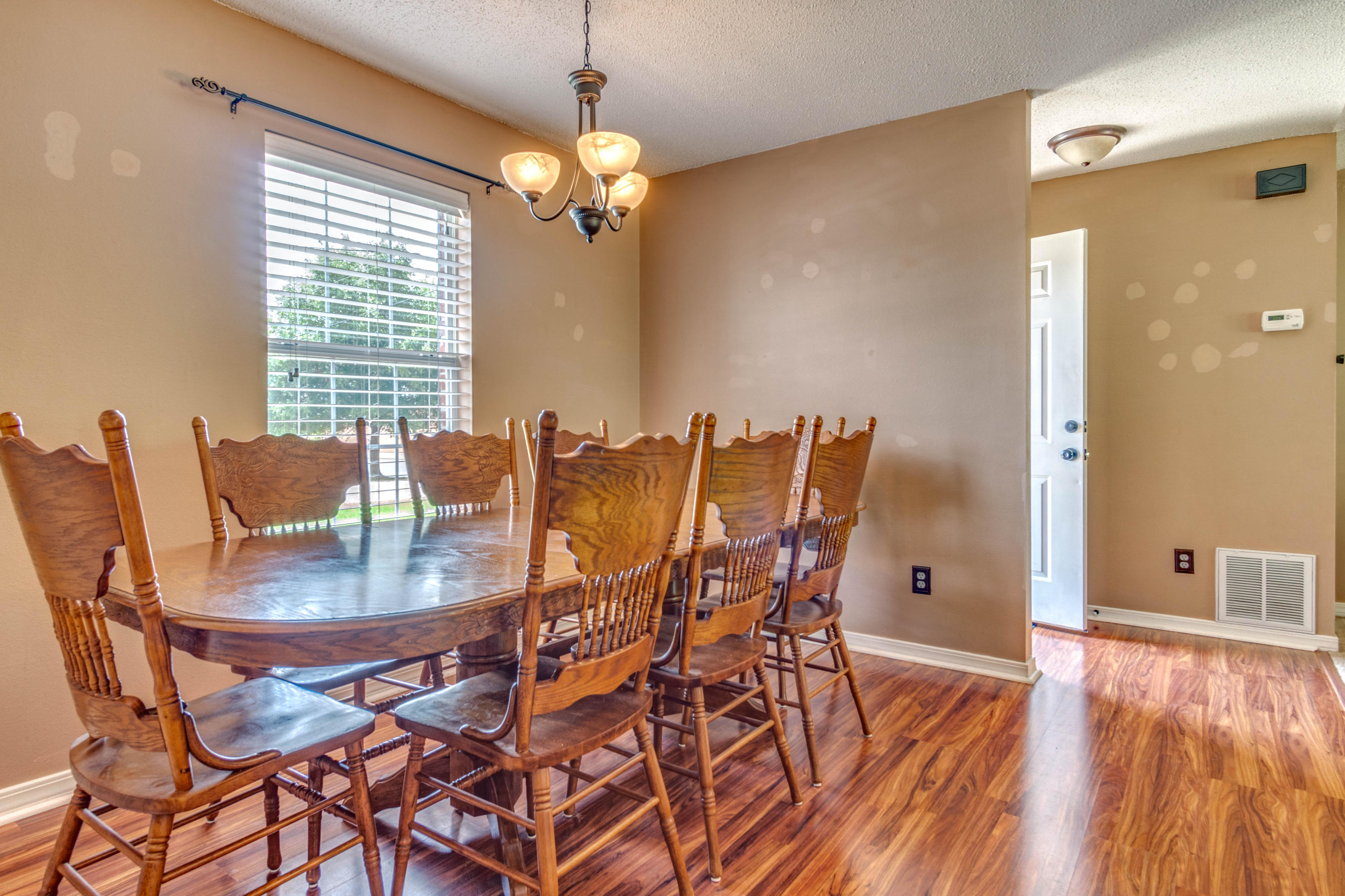 COUNTRYVIEW ESTATES 10TH ADDN - Residential