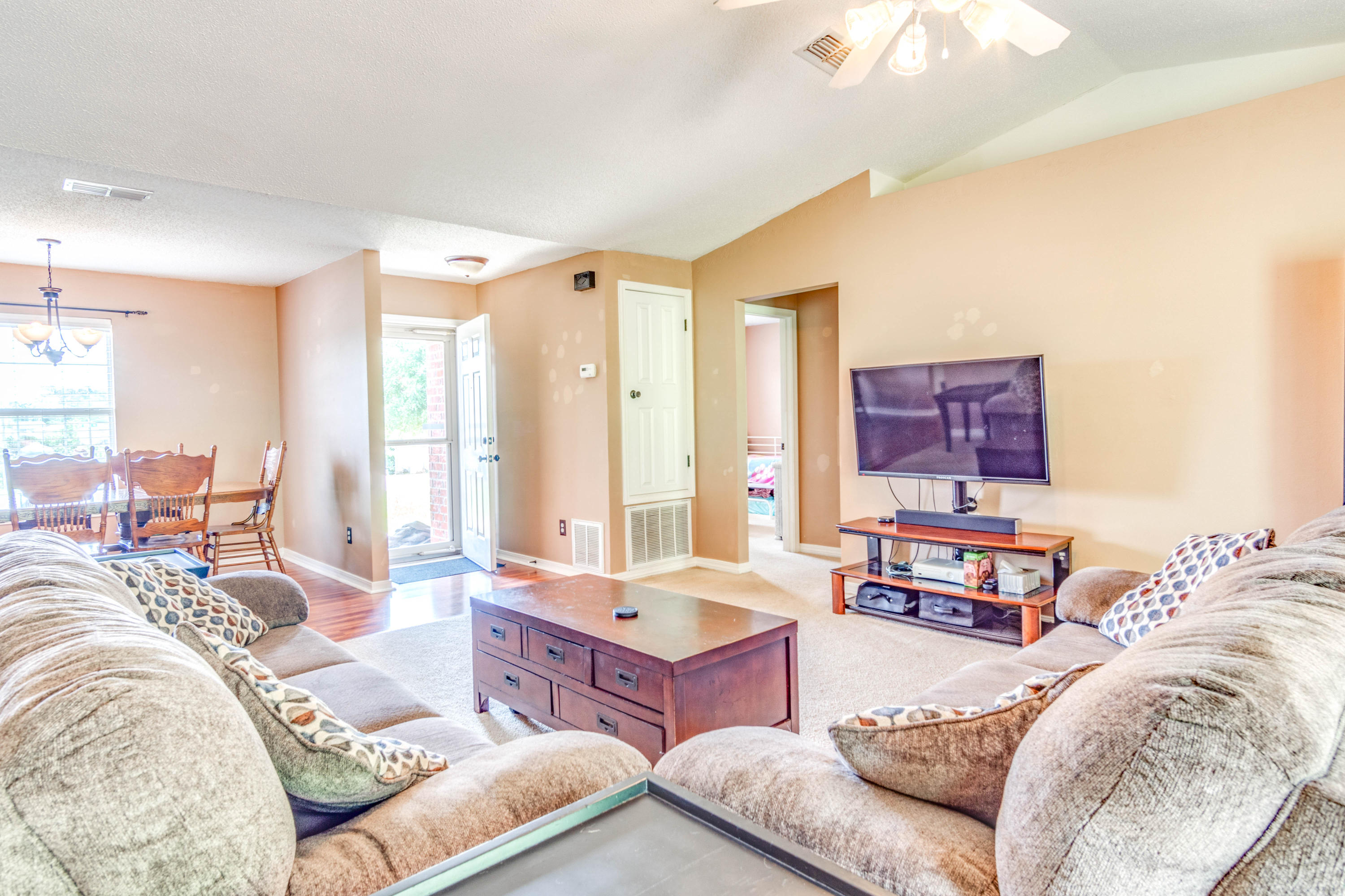 COUNTRYVIEW ESTATES 10TH ADDN - Residential