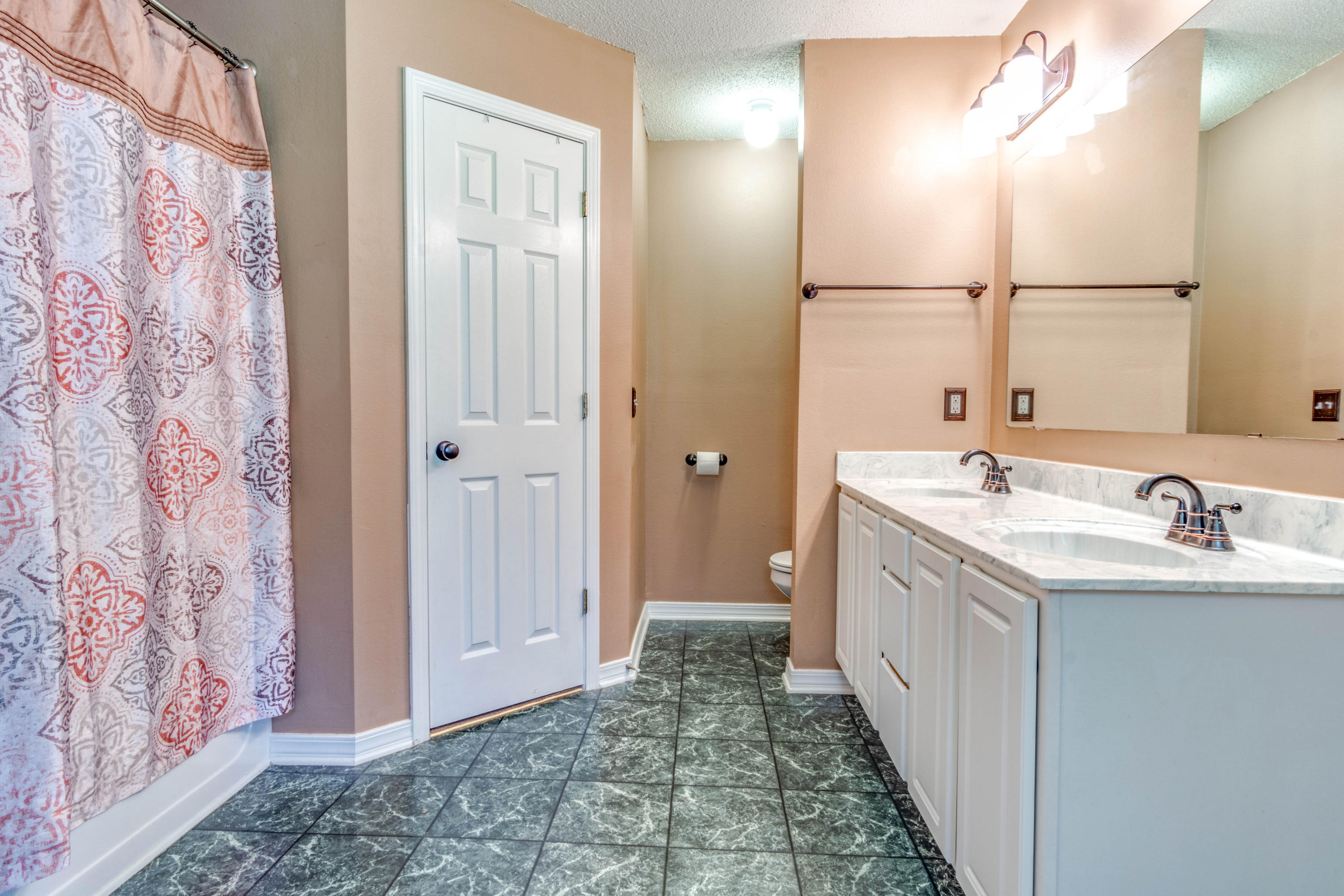 COUNTRYVIEW ESTATES 10TH ADDN - Residential