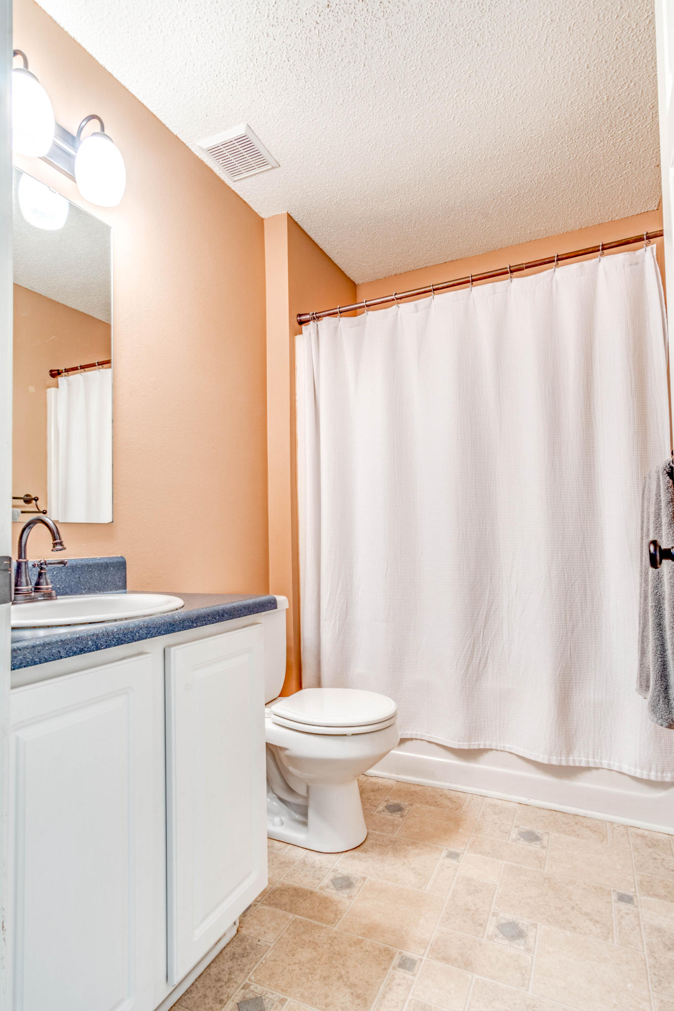 COUNTRYVIEW ESTATES 10TH ADDN - Residential