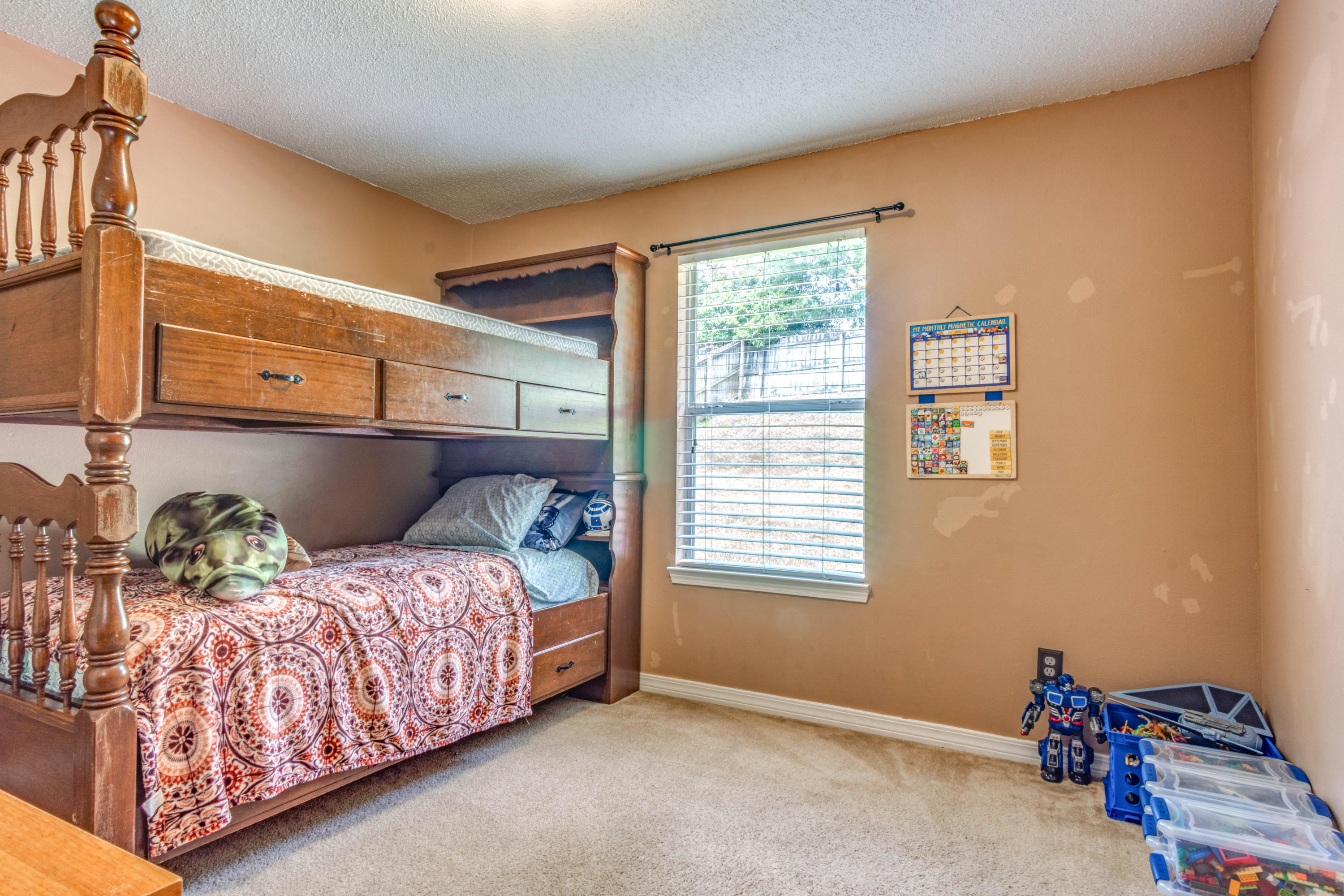 COUNTRYVIEW ESTATES 10TH ADDN - Residential