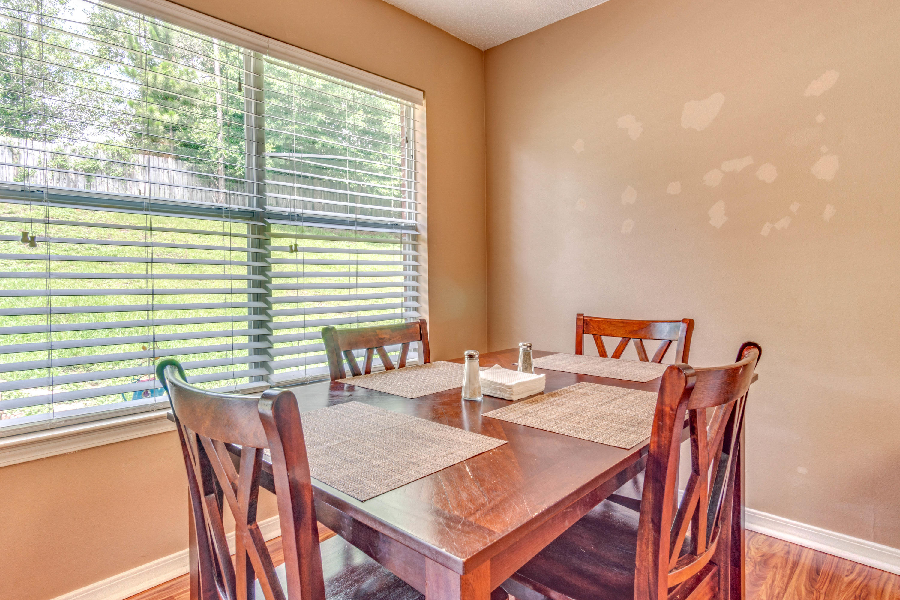 COUNTRYVIEW ESTATES 10TH ADDN - Residential