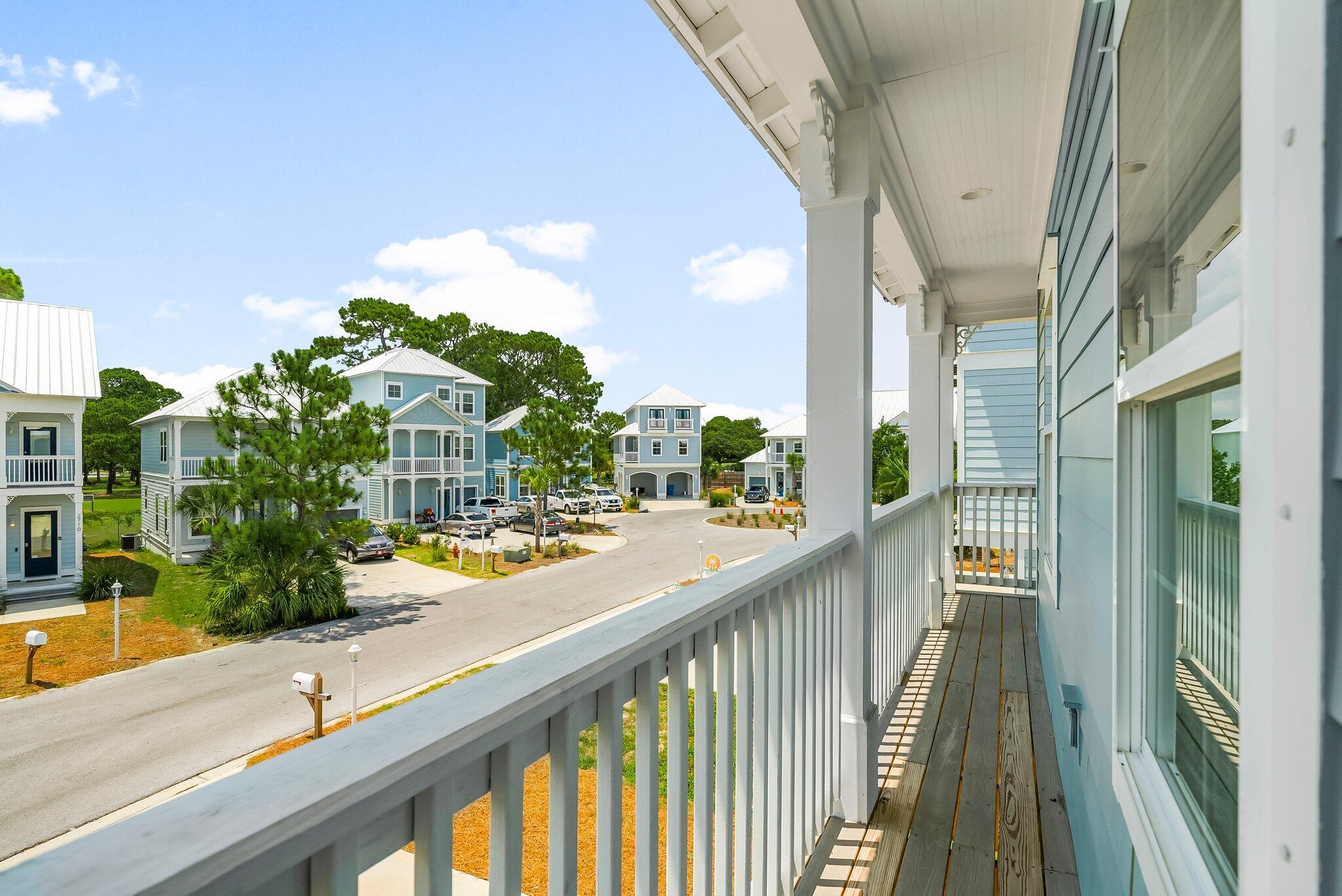 Lagoon Manor - Residential
