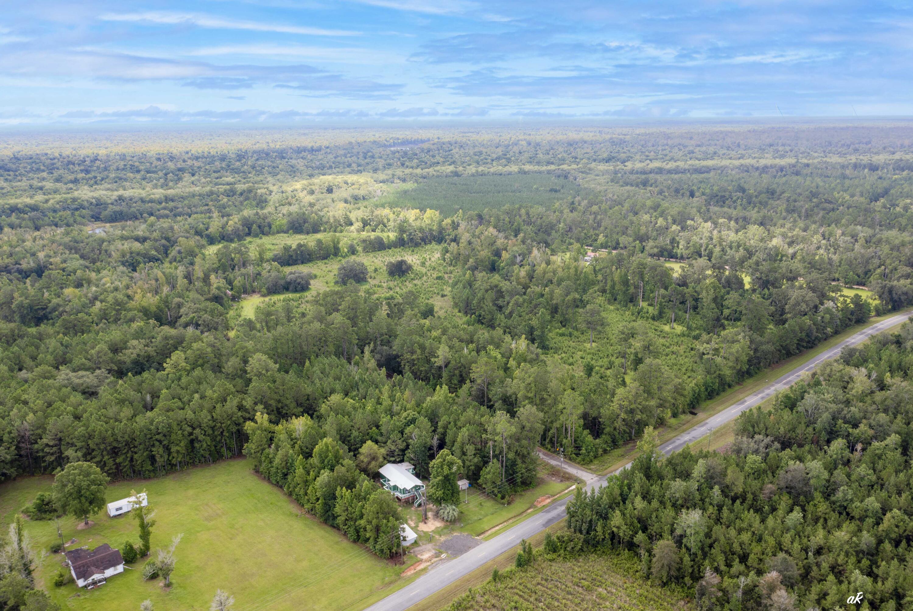 NO RECORDED SUBDIVISION - Residential