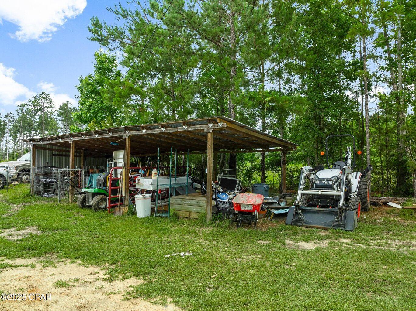 NO RECORDED SUBDIVISION - Residential