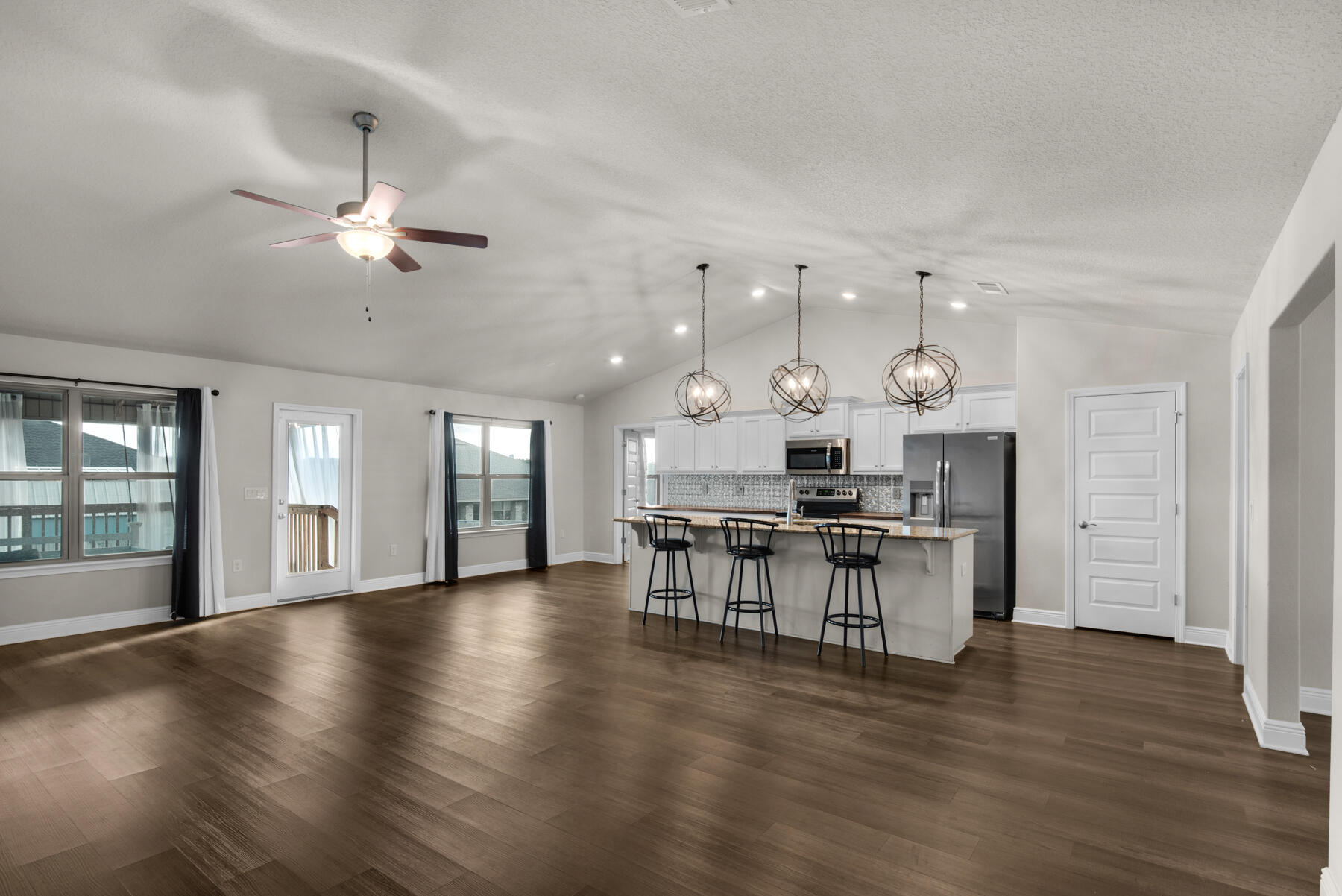 CHARLESTON PLACE - Residential