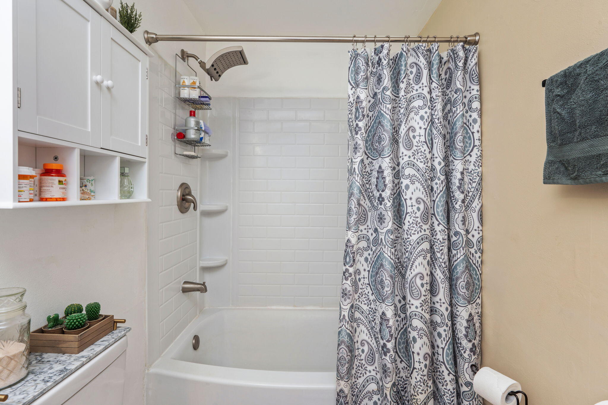OAKWOOD HILLS UNIT 3 - Residential