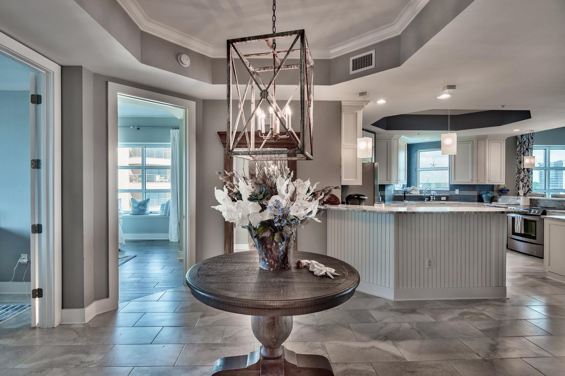 HARBOR LIGHTS - Residential