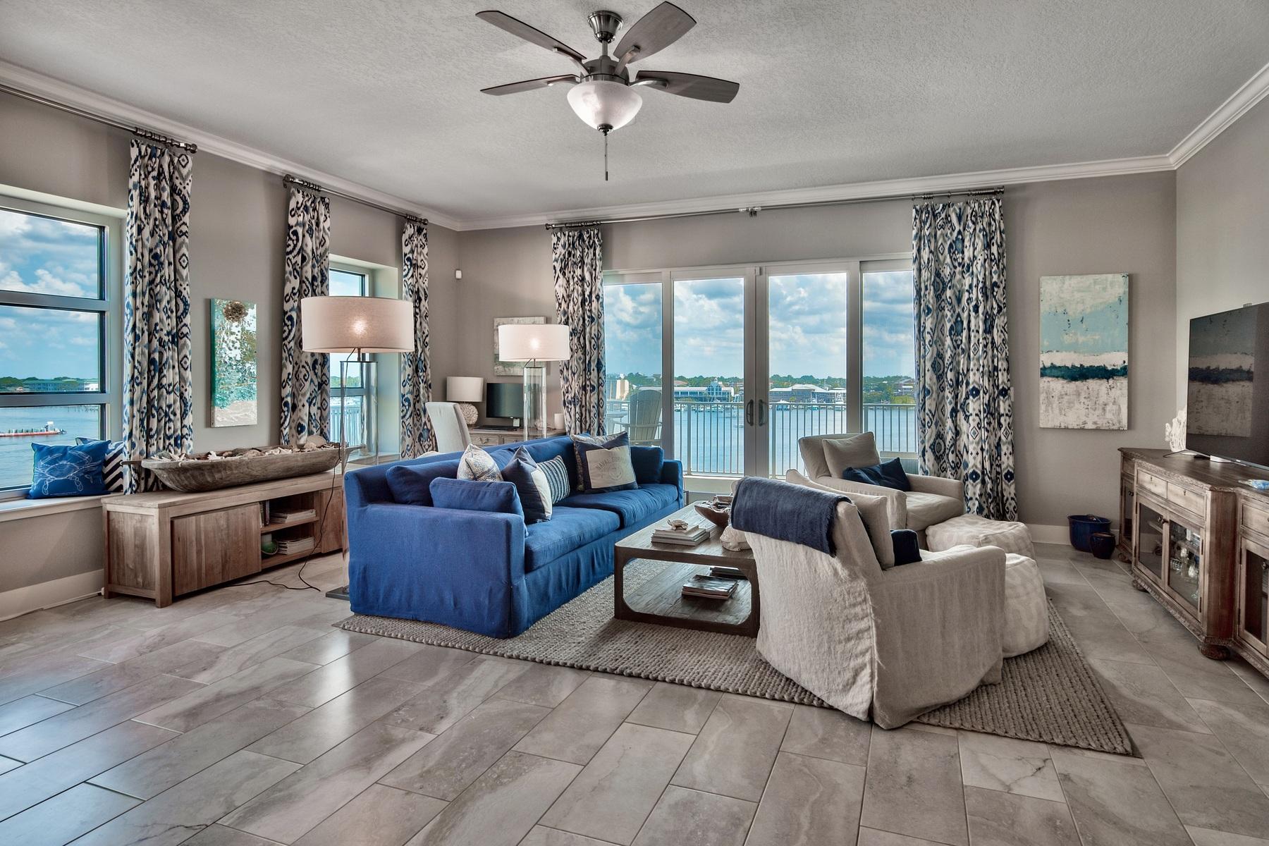 HARBOR LIGHTS - Residential