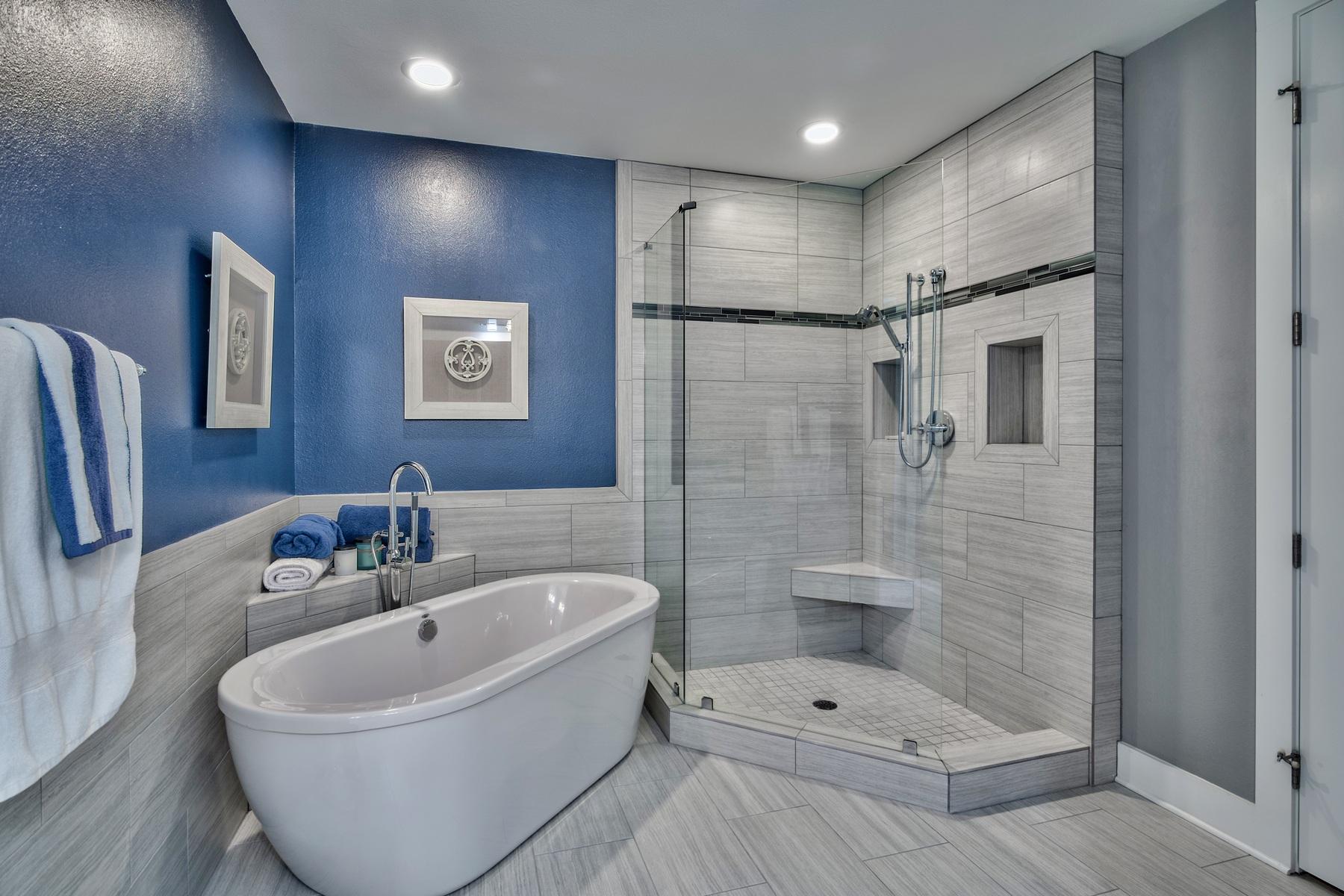 HARBOR LIGHTS - Residential