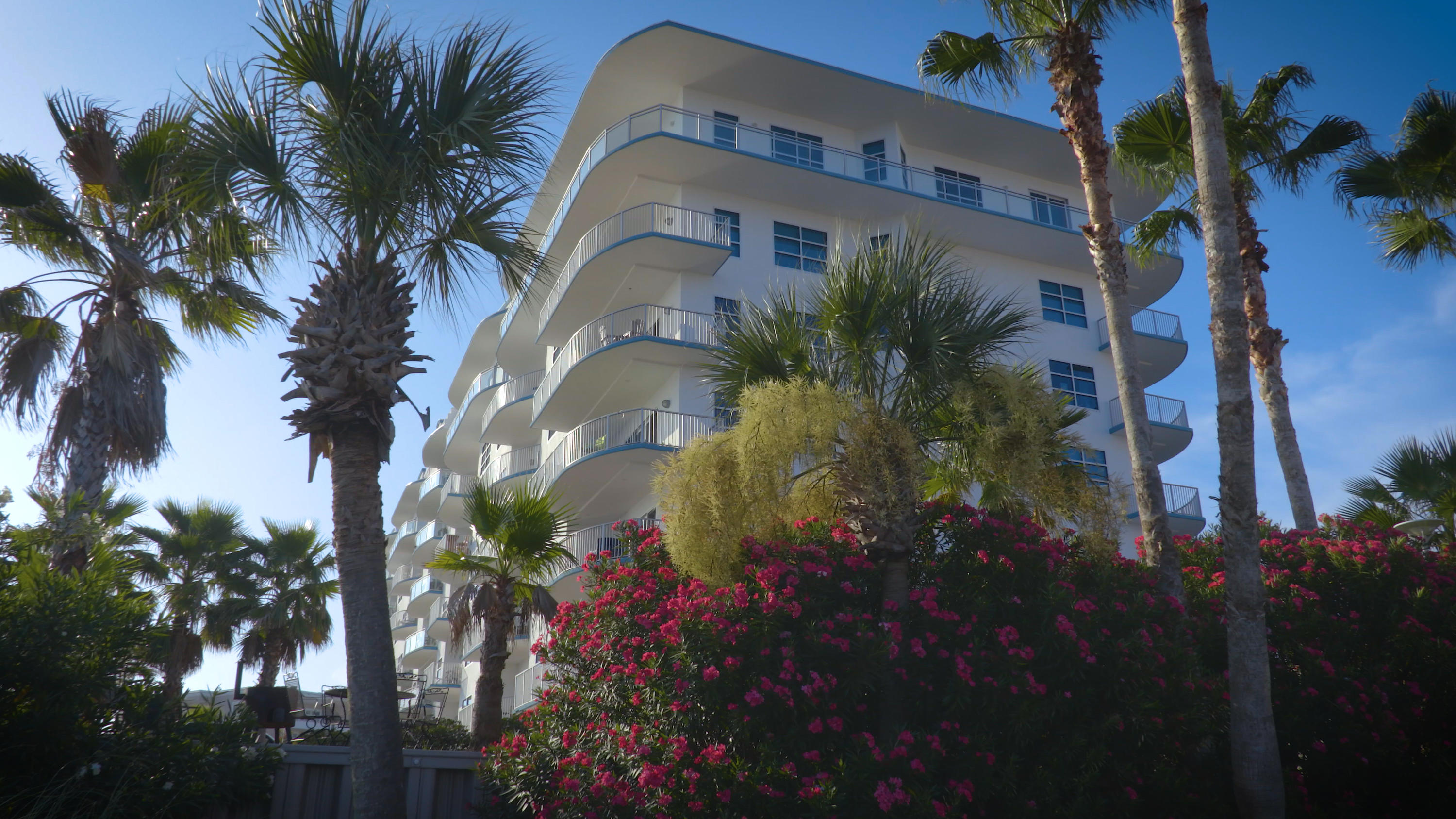 HARBOR LIGHTS - Residential