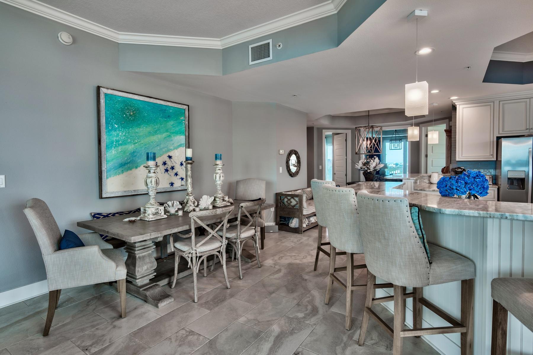 HARBOR LIGHTS - Residential