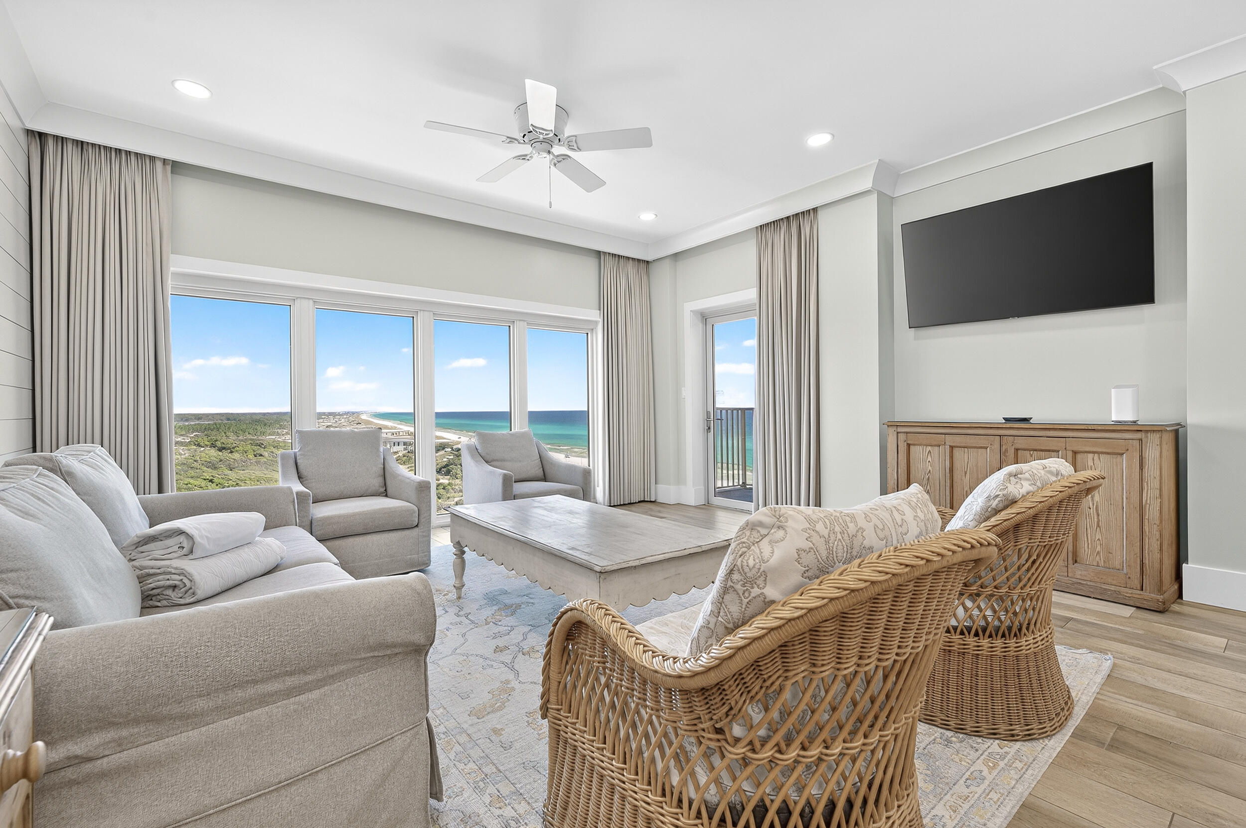 TOPS'L BEACH MANOR - Residential