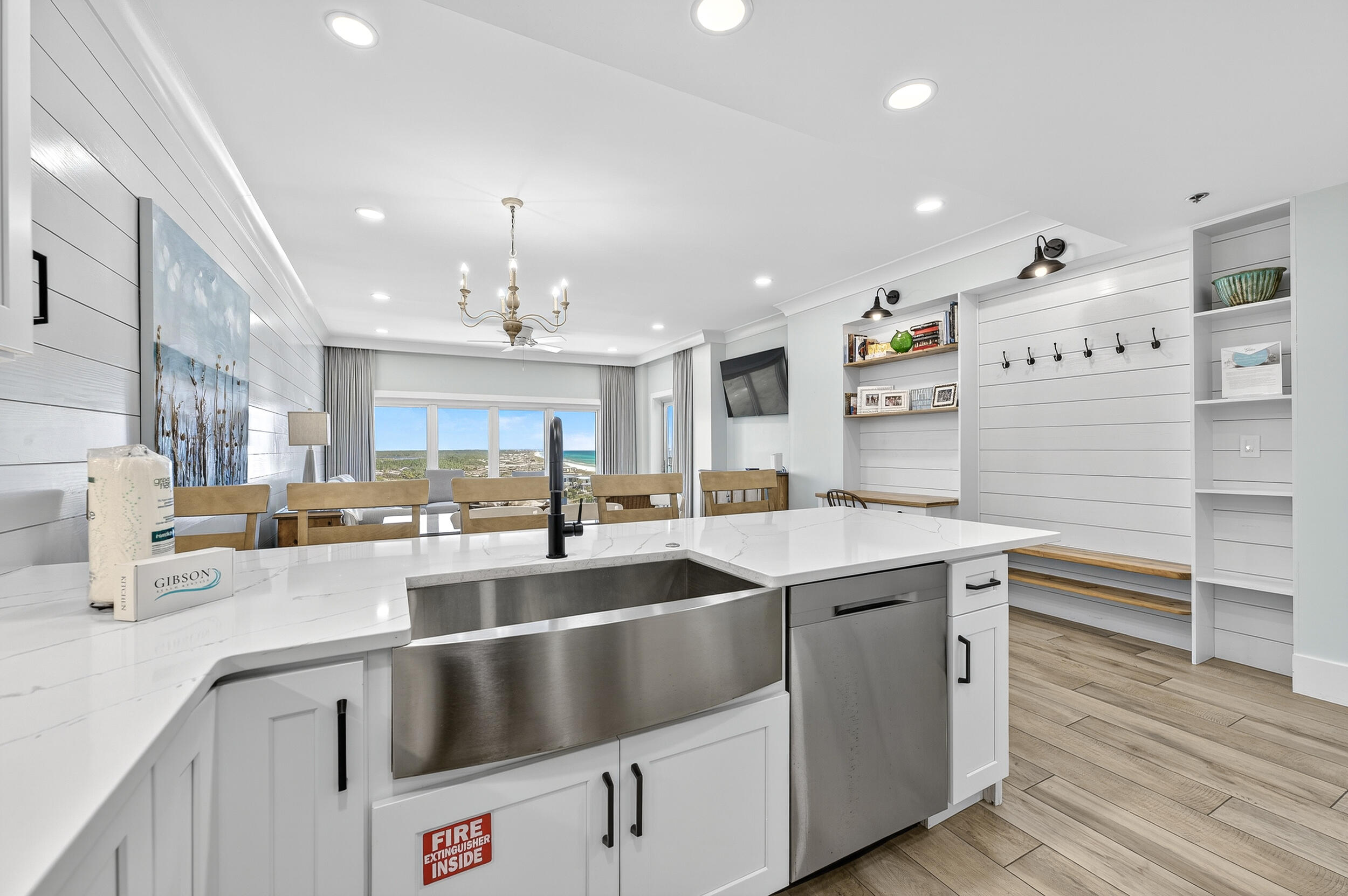 TOPS'L BEACH MANOR - Residential