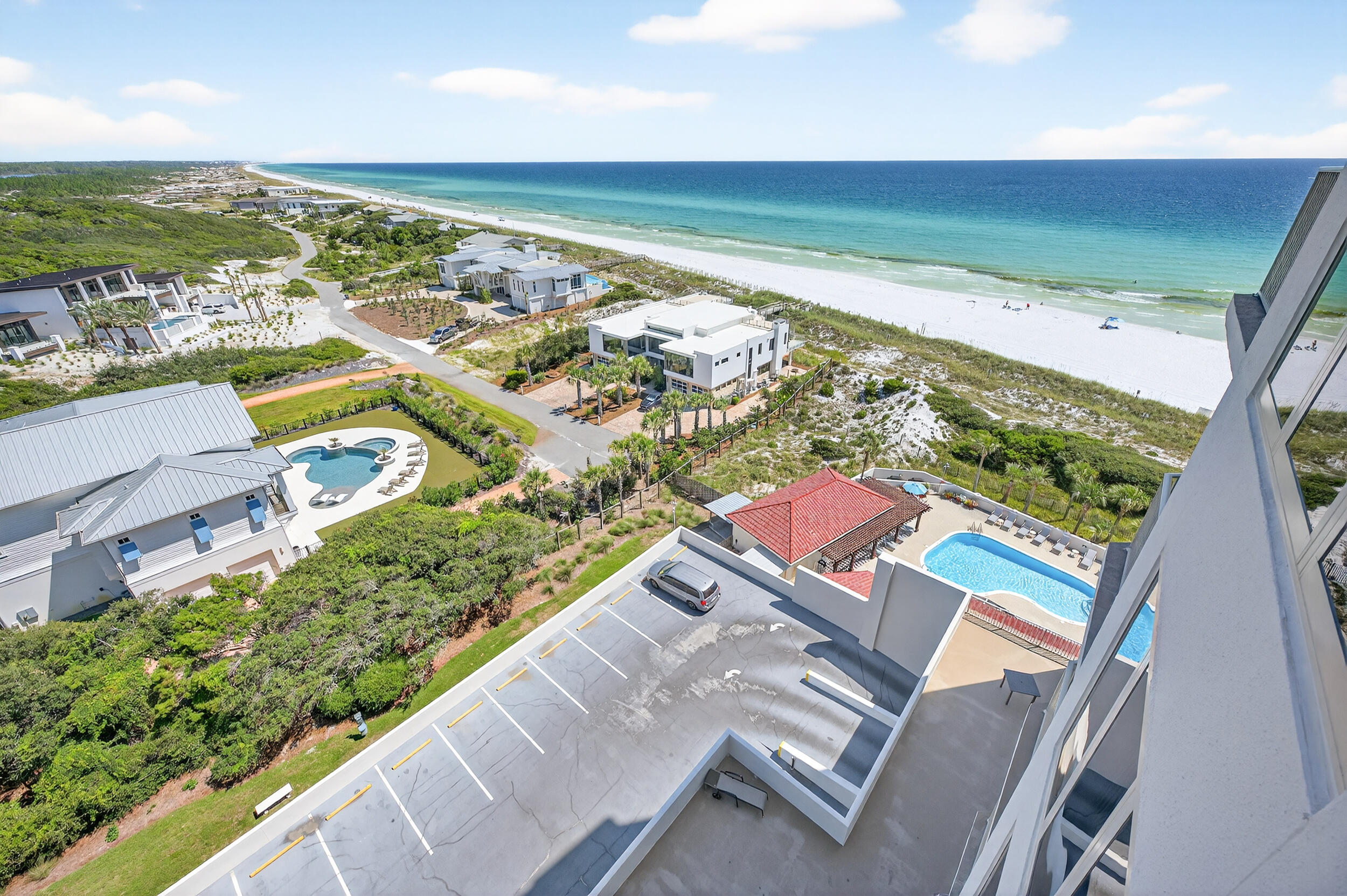 TOPS'L BEACH MANOR - Residential