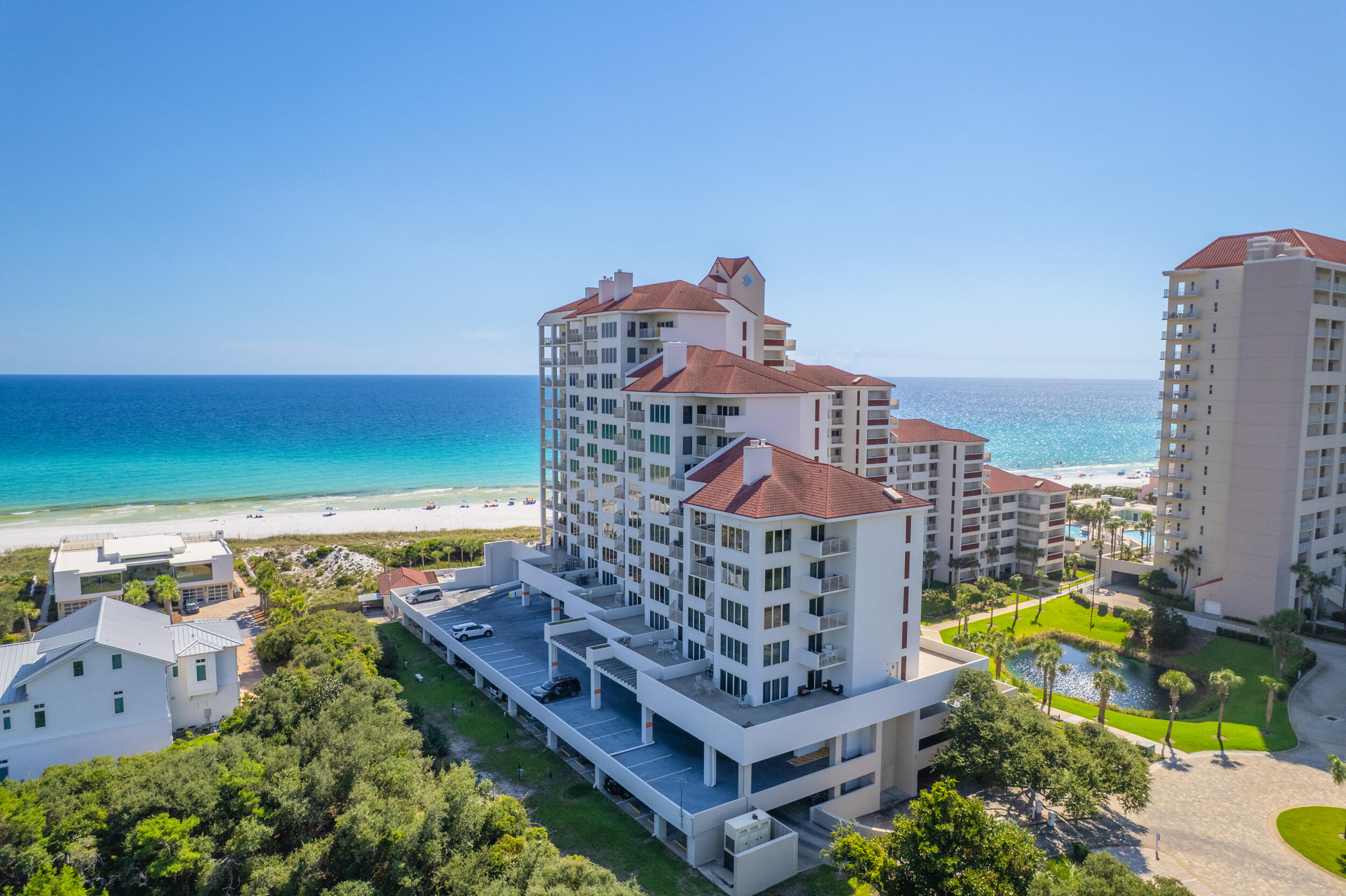 TOPS'L BEACH MANOR - Residential