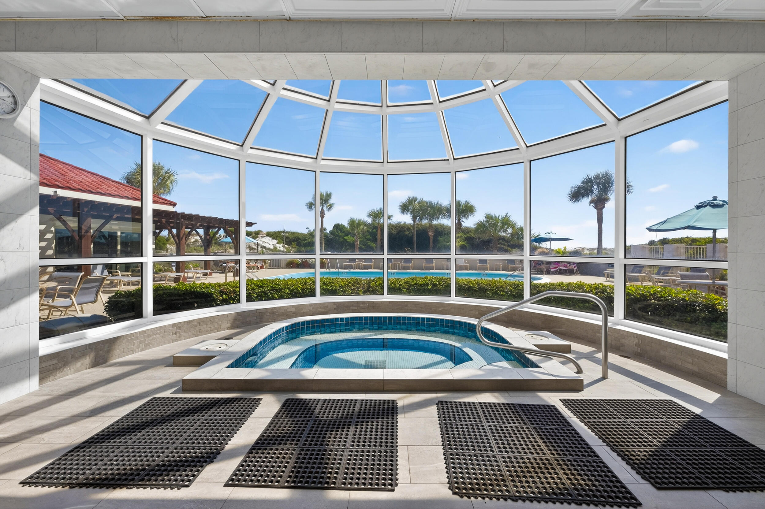 TOPS'L BEACH MANOR - Residential