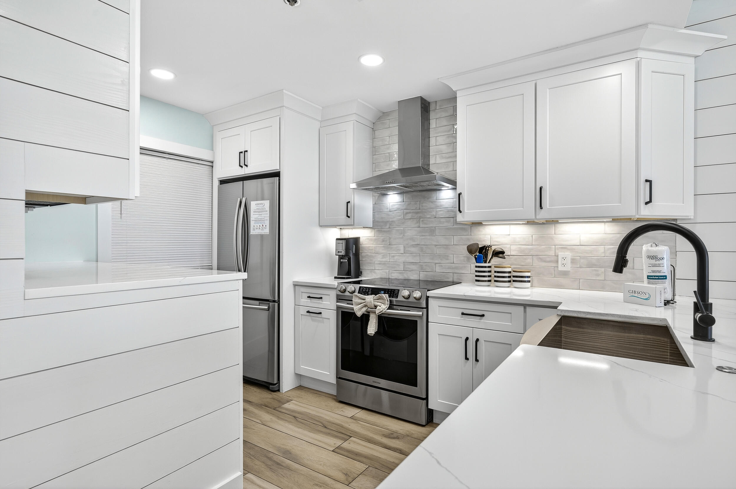 TOPS'L BEACH MANOR - Residential