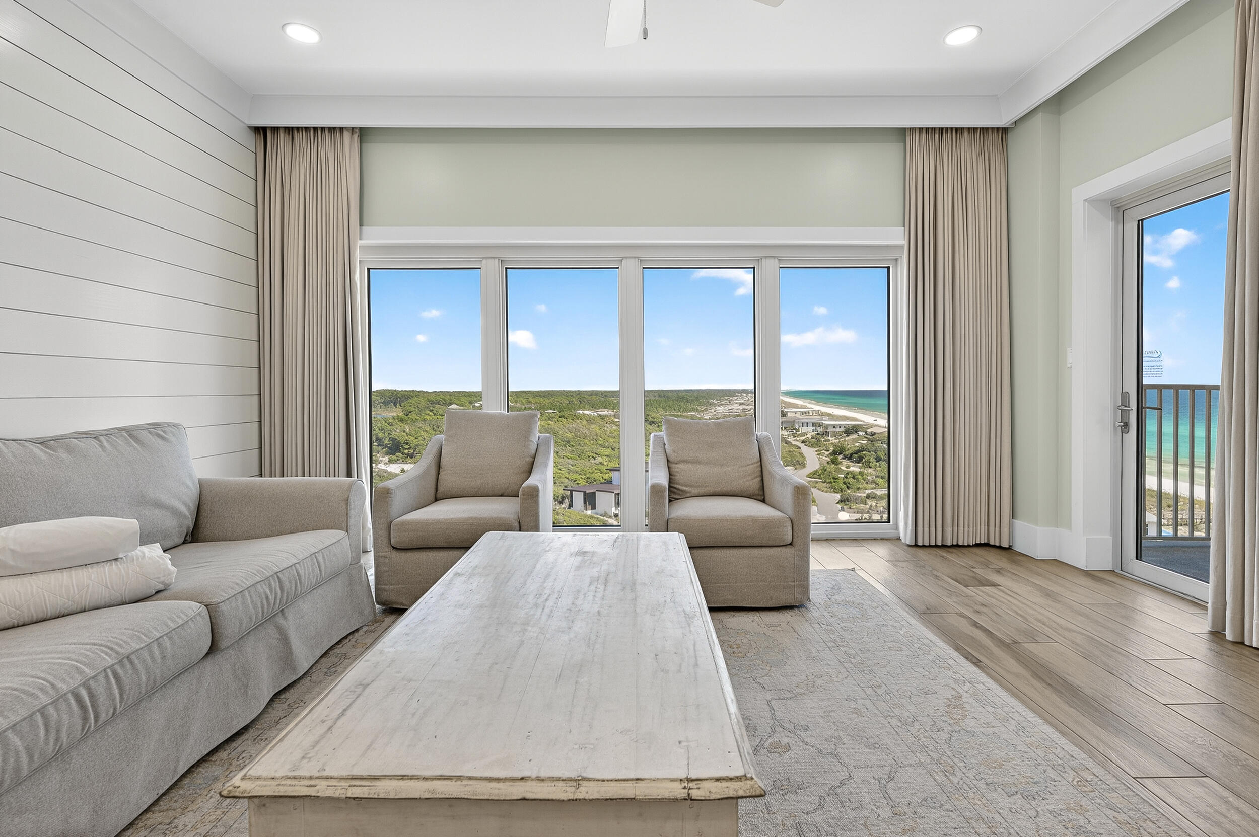 TOPS'L BEACH MANOR - Residential