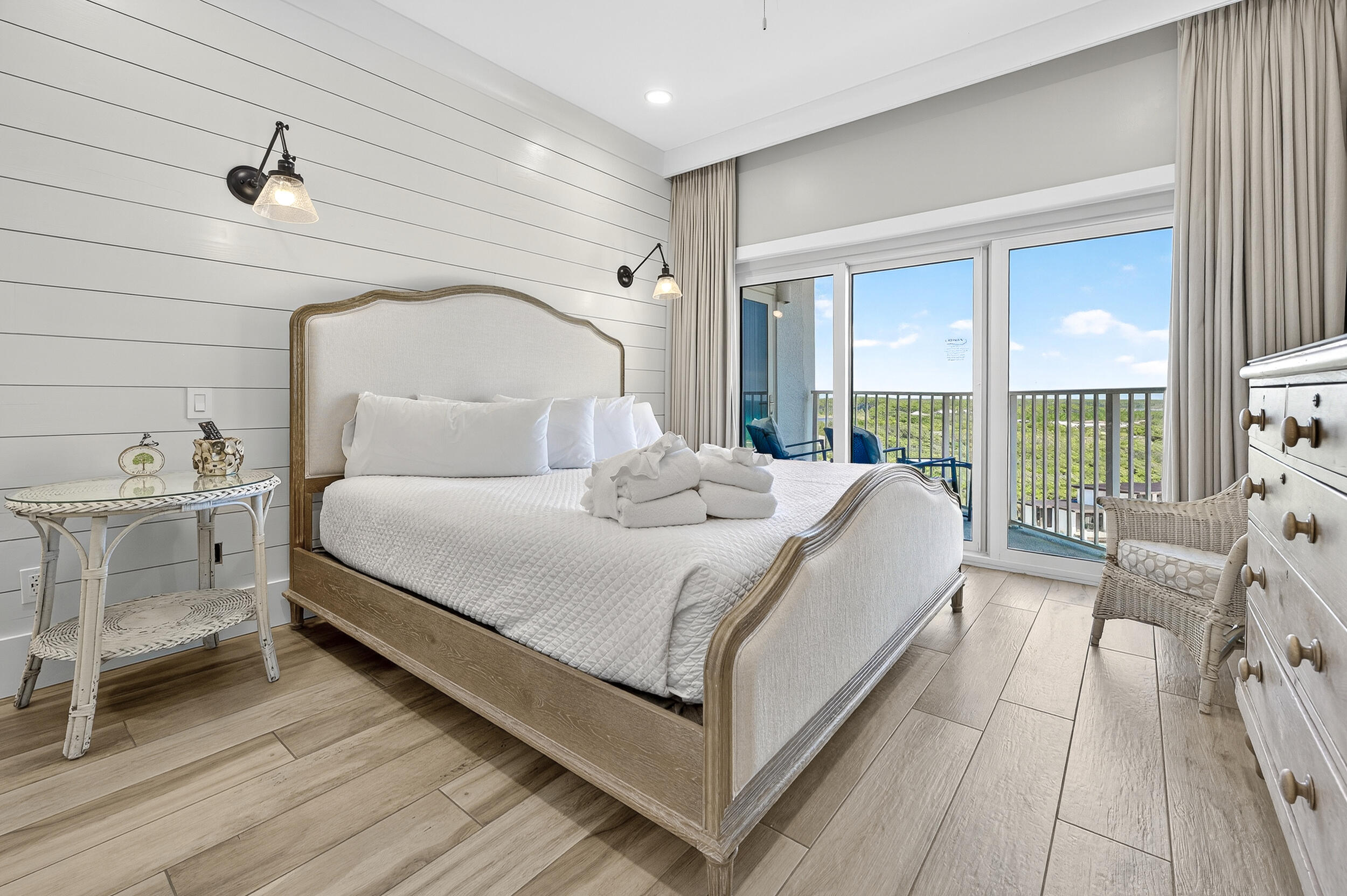 TOPS'L BEACH MANOR - Residential
