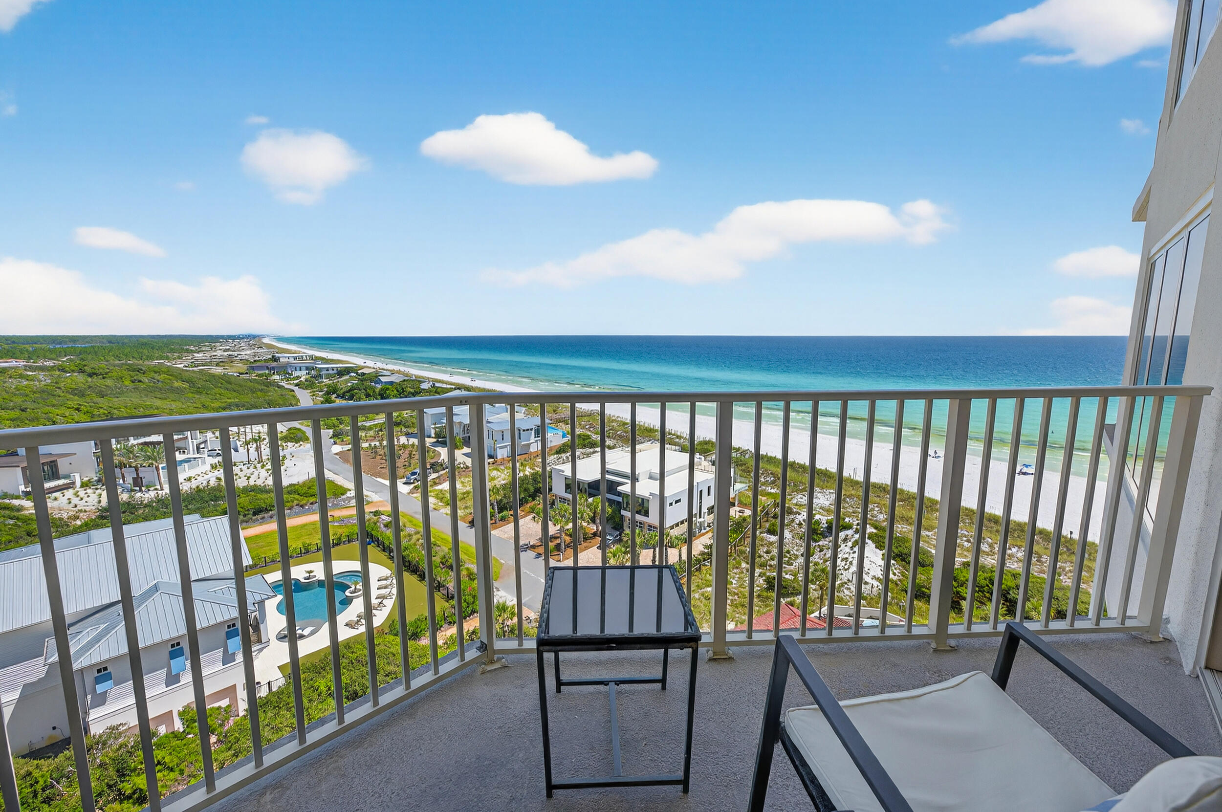 TOPS'L BEACH MANOR - Residential