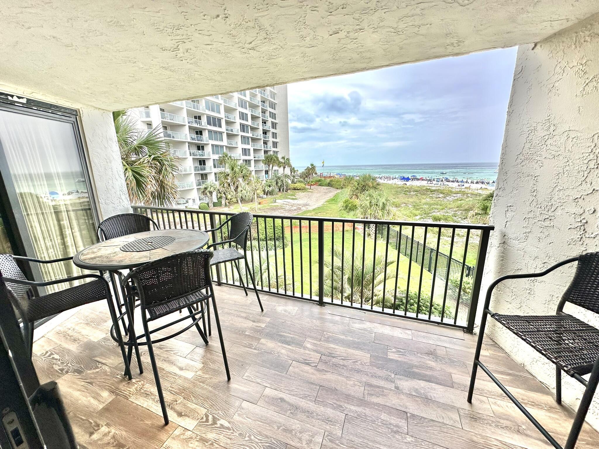 BEACHSIDE ONE - Residential